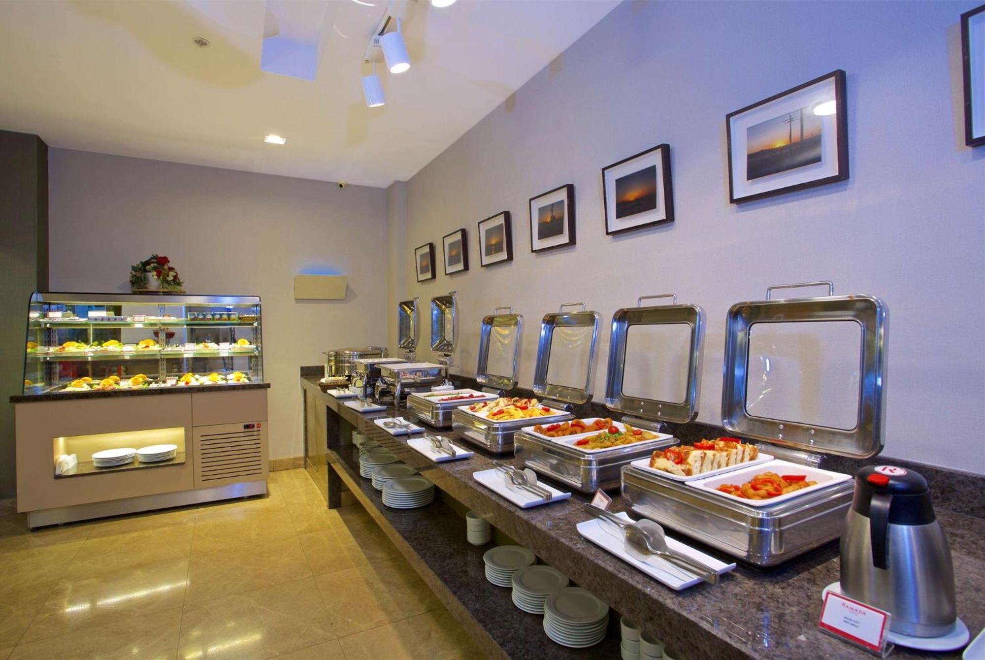 Ramada By Wyndham Taksim 4*
