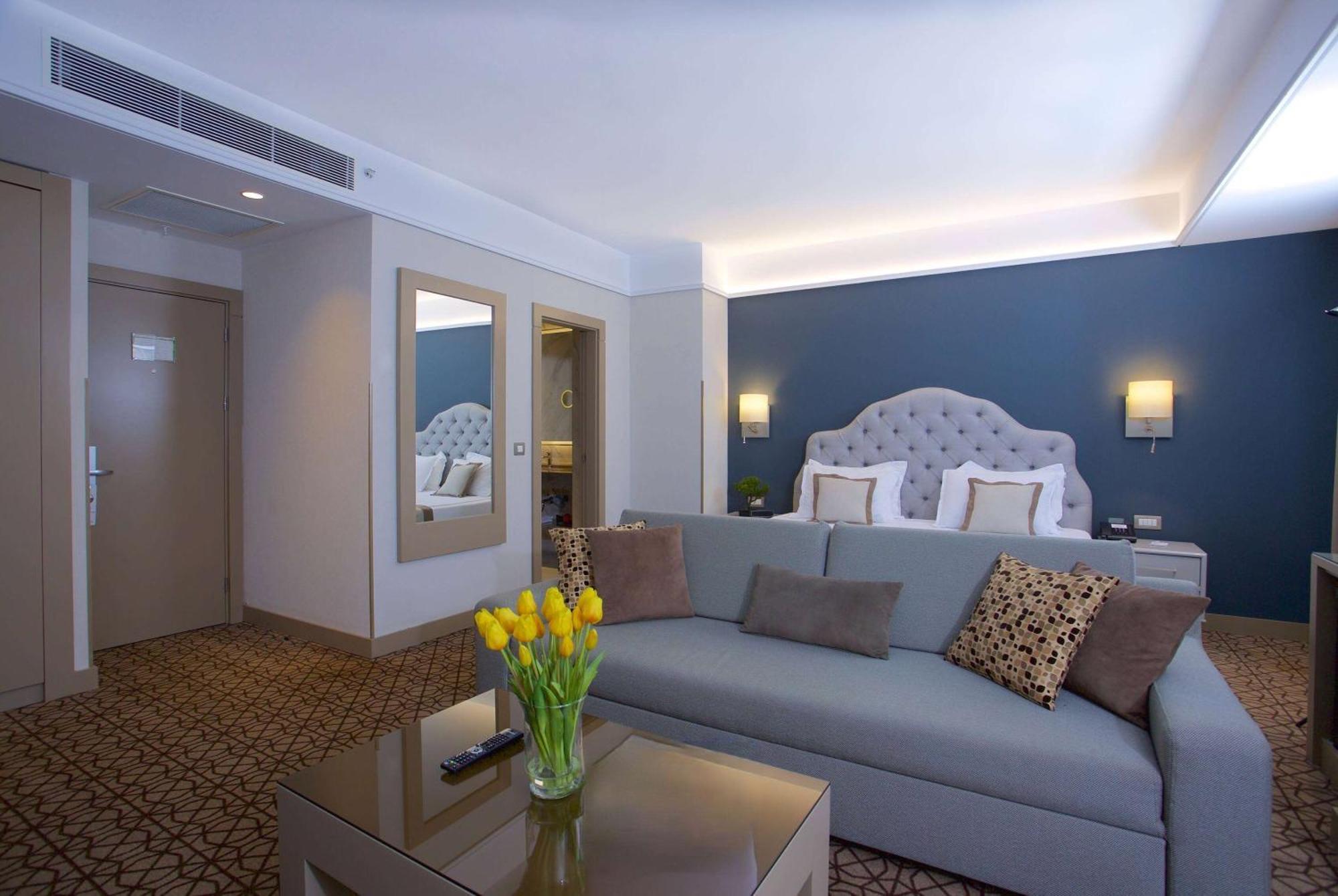 Ramada By Wyndham Taksim Hotel