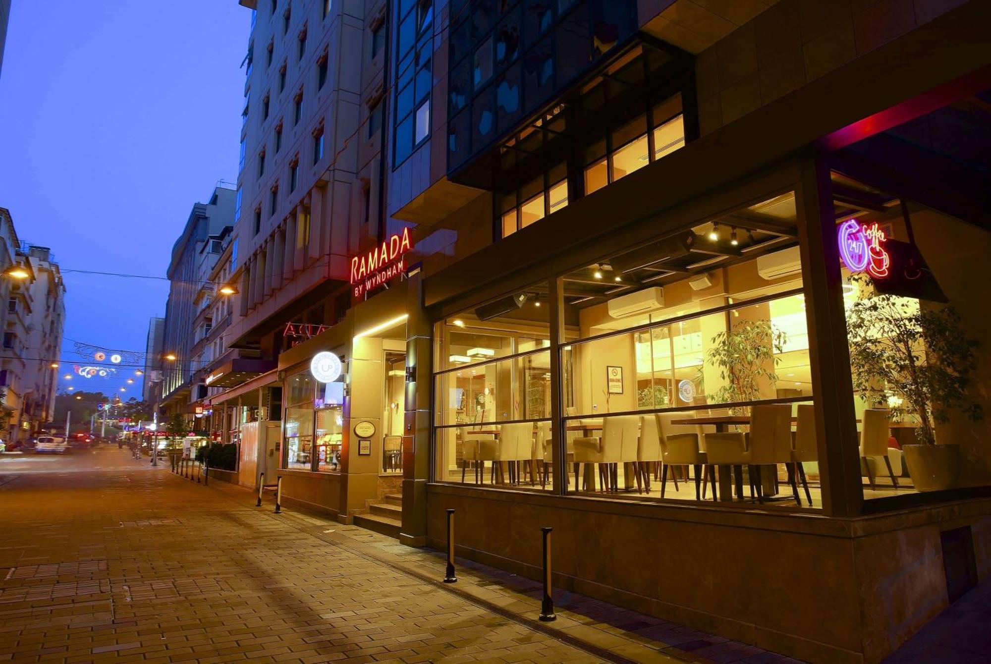 Hotel Ramada By Wyndham Taksim