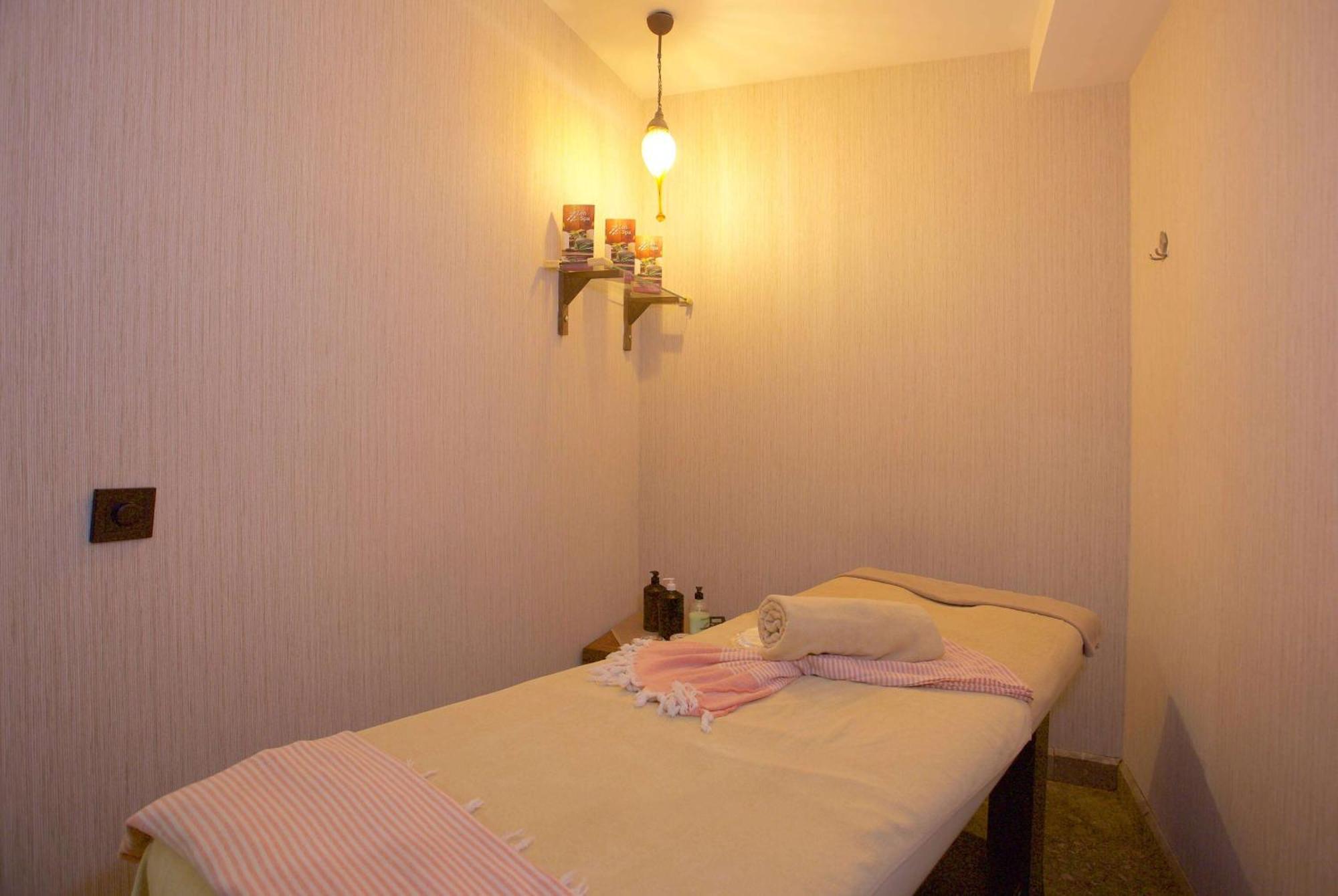 Hotel Ramada By Wyndham Taksim