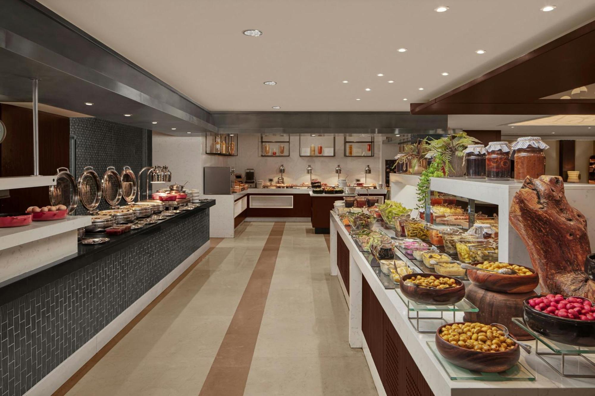 Sheraton Levent Hotel