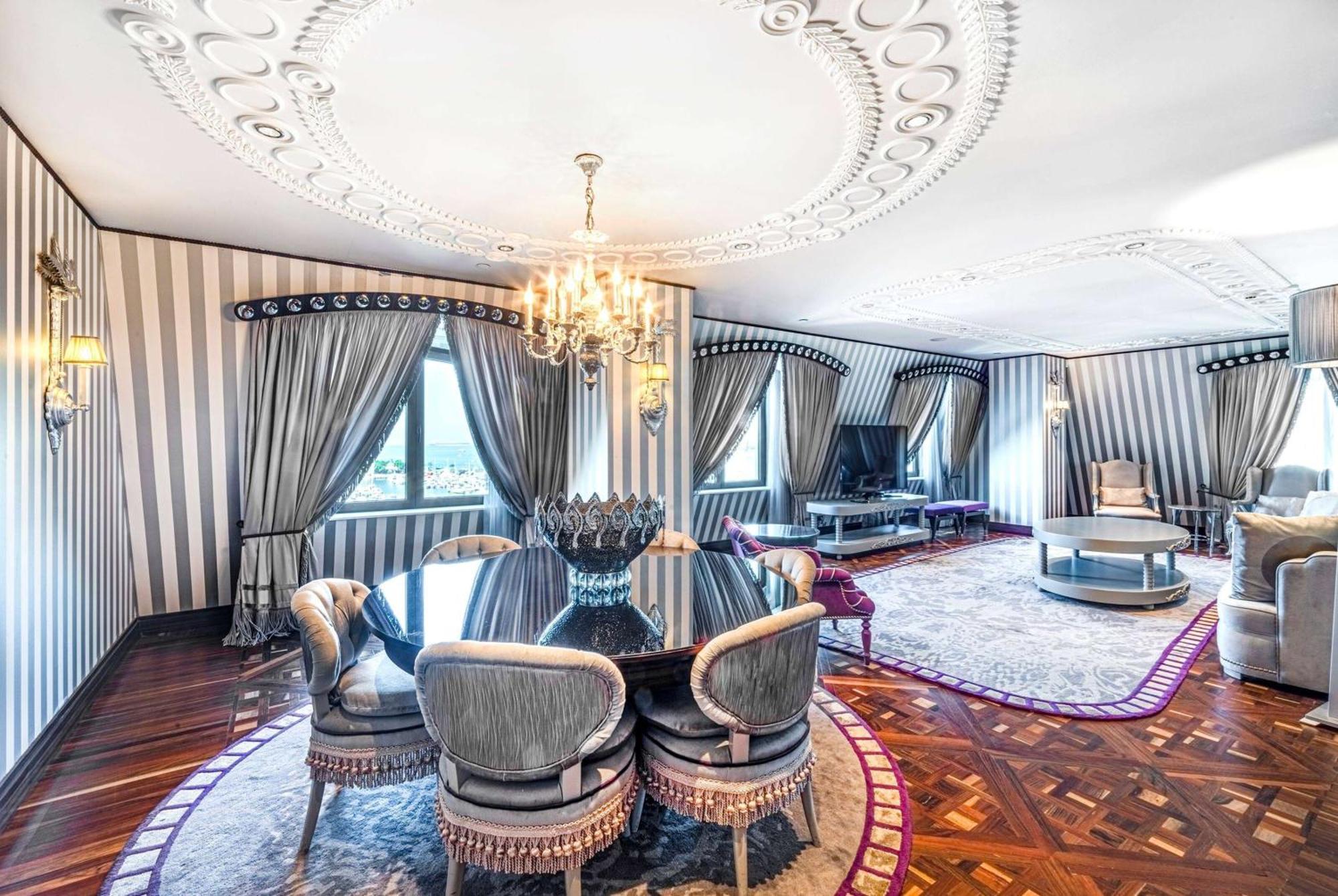 Wyndham Grand Kalamış Marina 5*