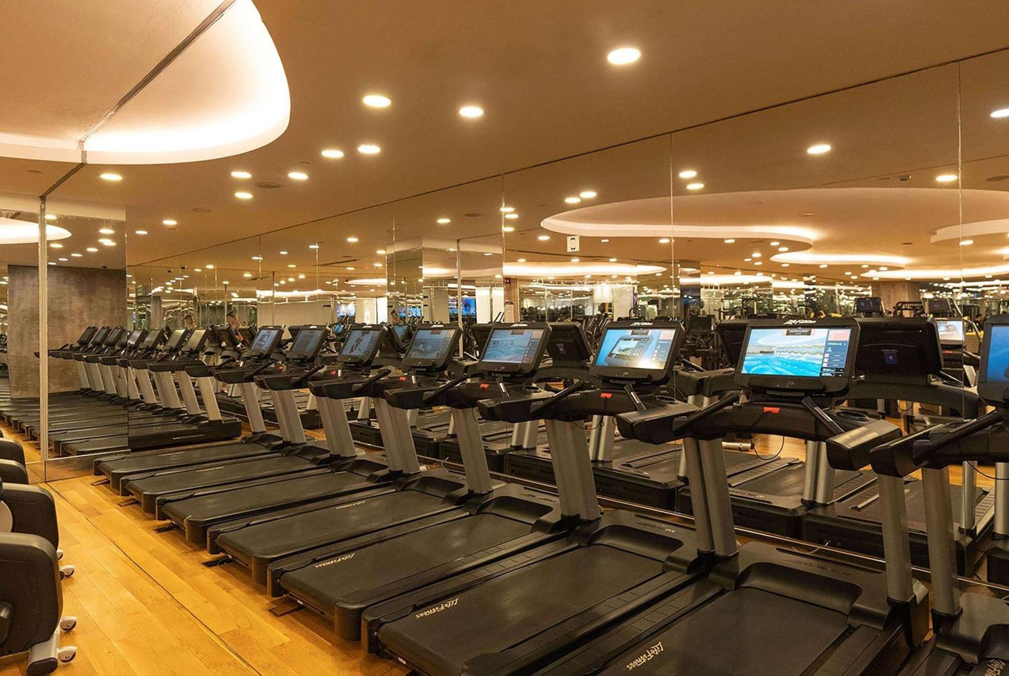 Otel Wyndham Grand Kalamış Marina 5*