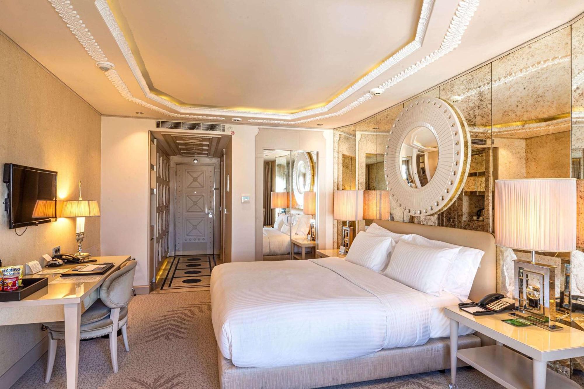 Wyndham Grand Kalamış Marina