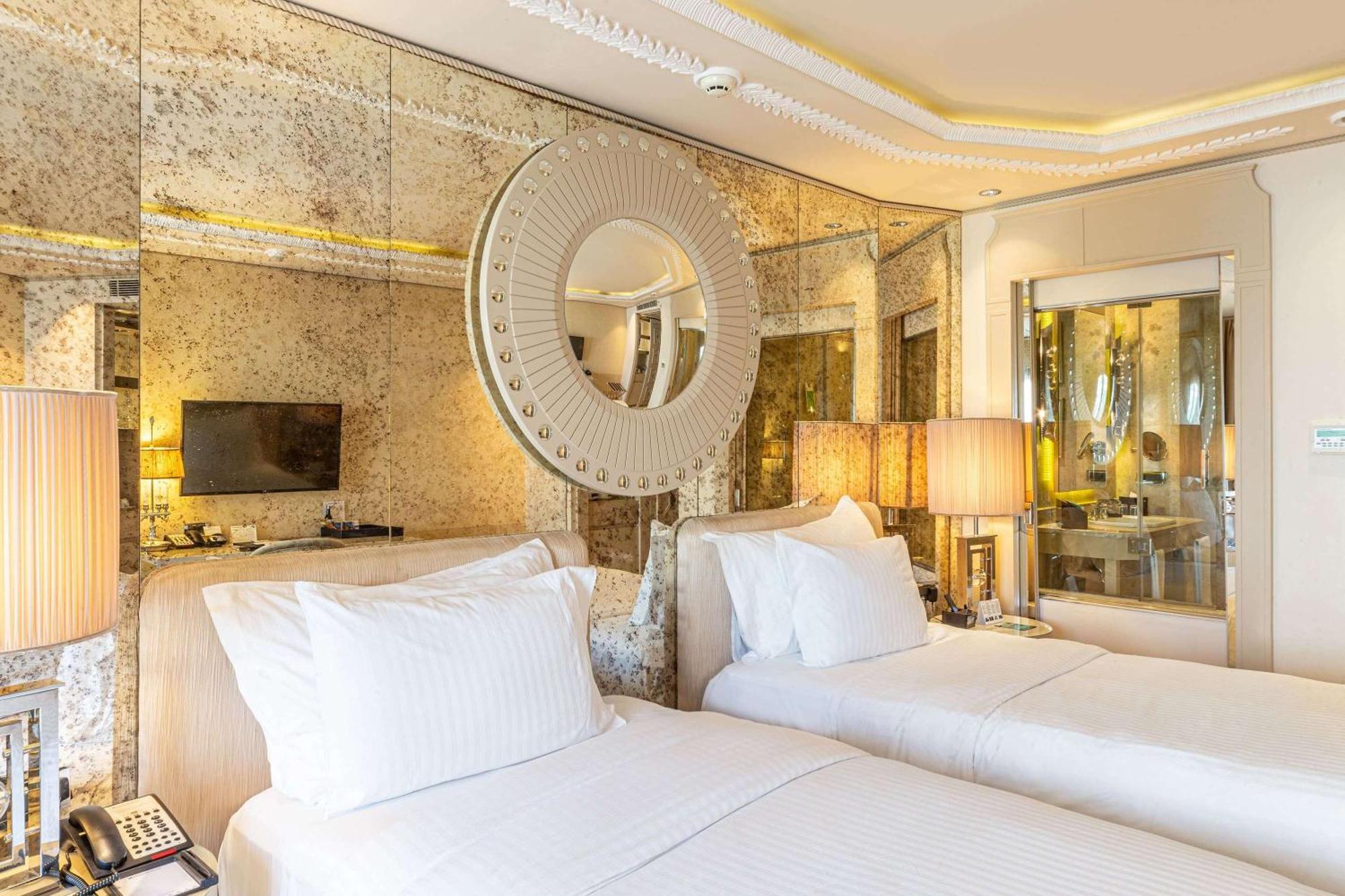 Wyndham Grand Kalamış Marina Otel