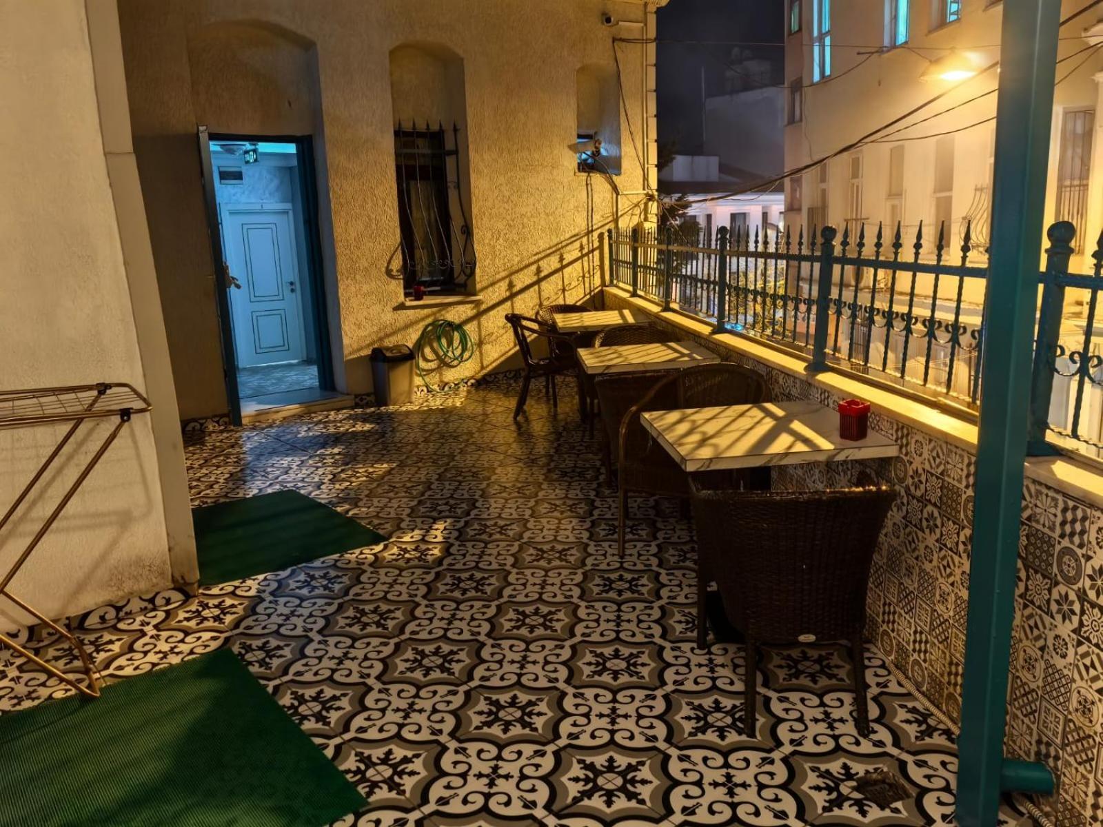 Aparthotel Old *