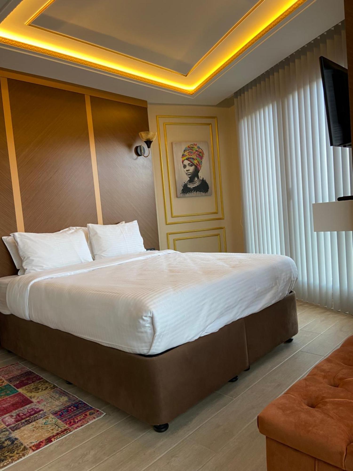 Hotel Town