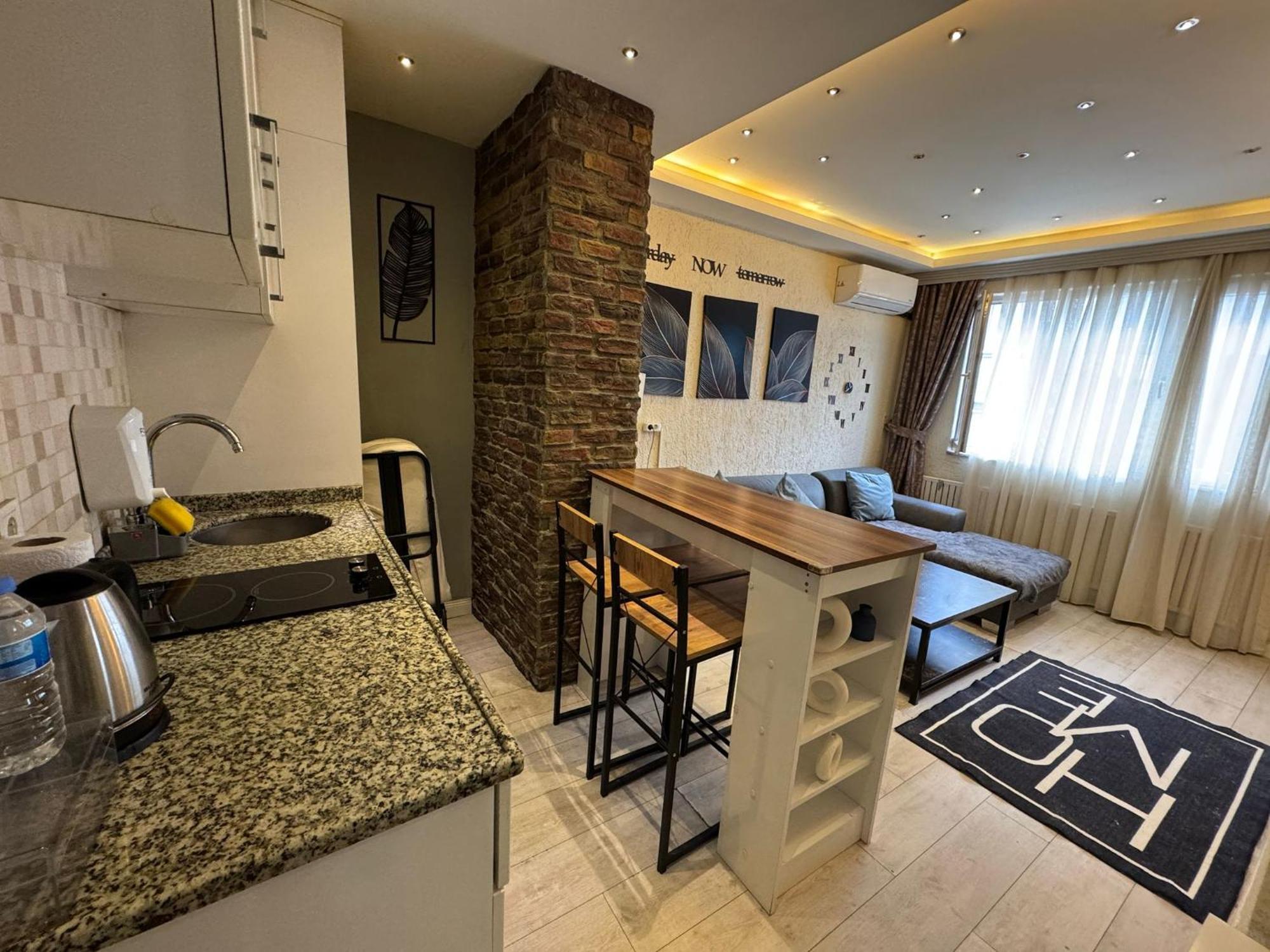 Nova Park Hotel-bomonti 3*