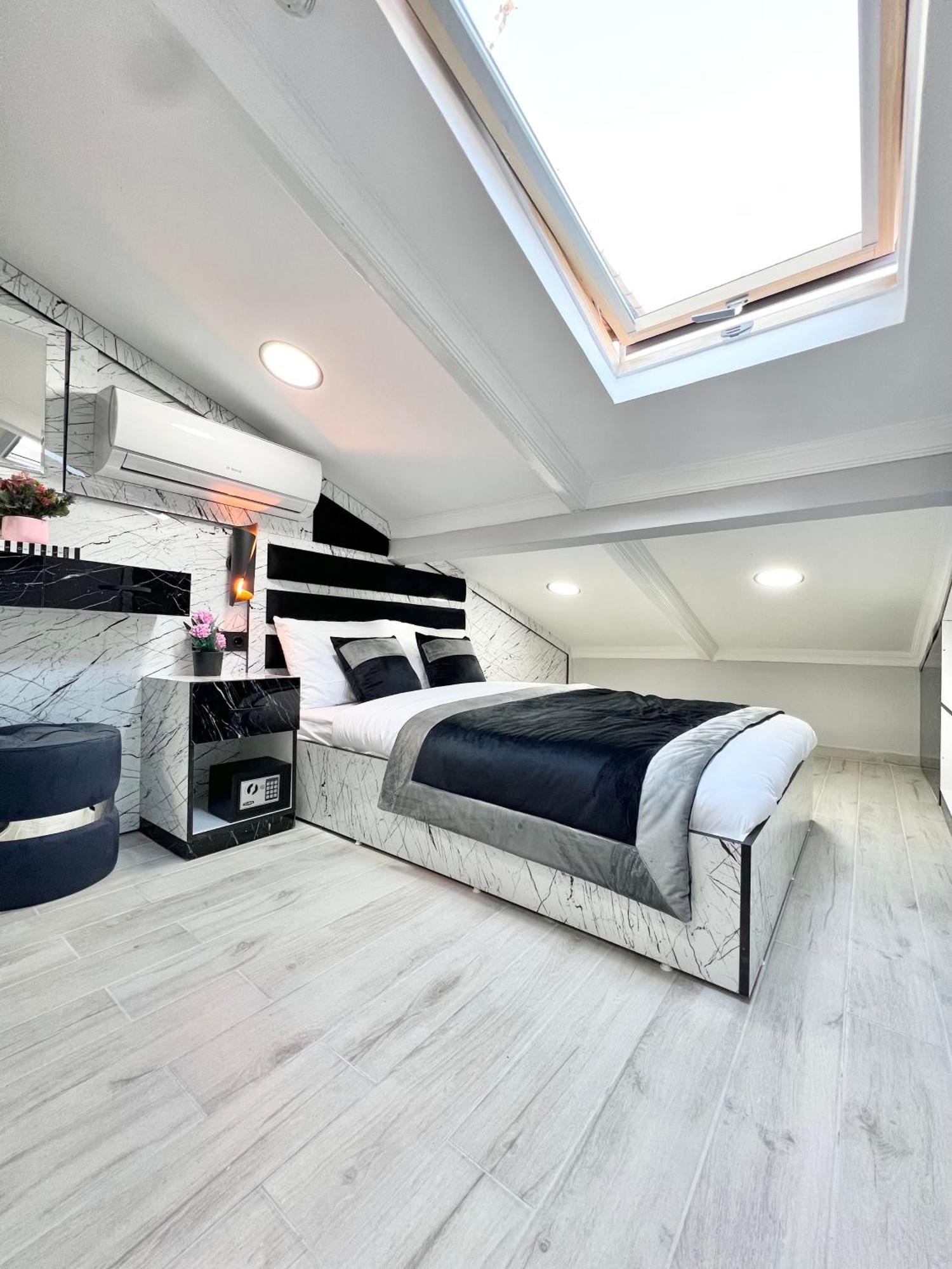 Taksim Larissa 2*