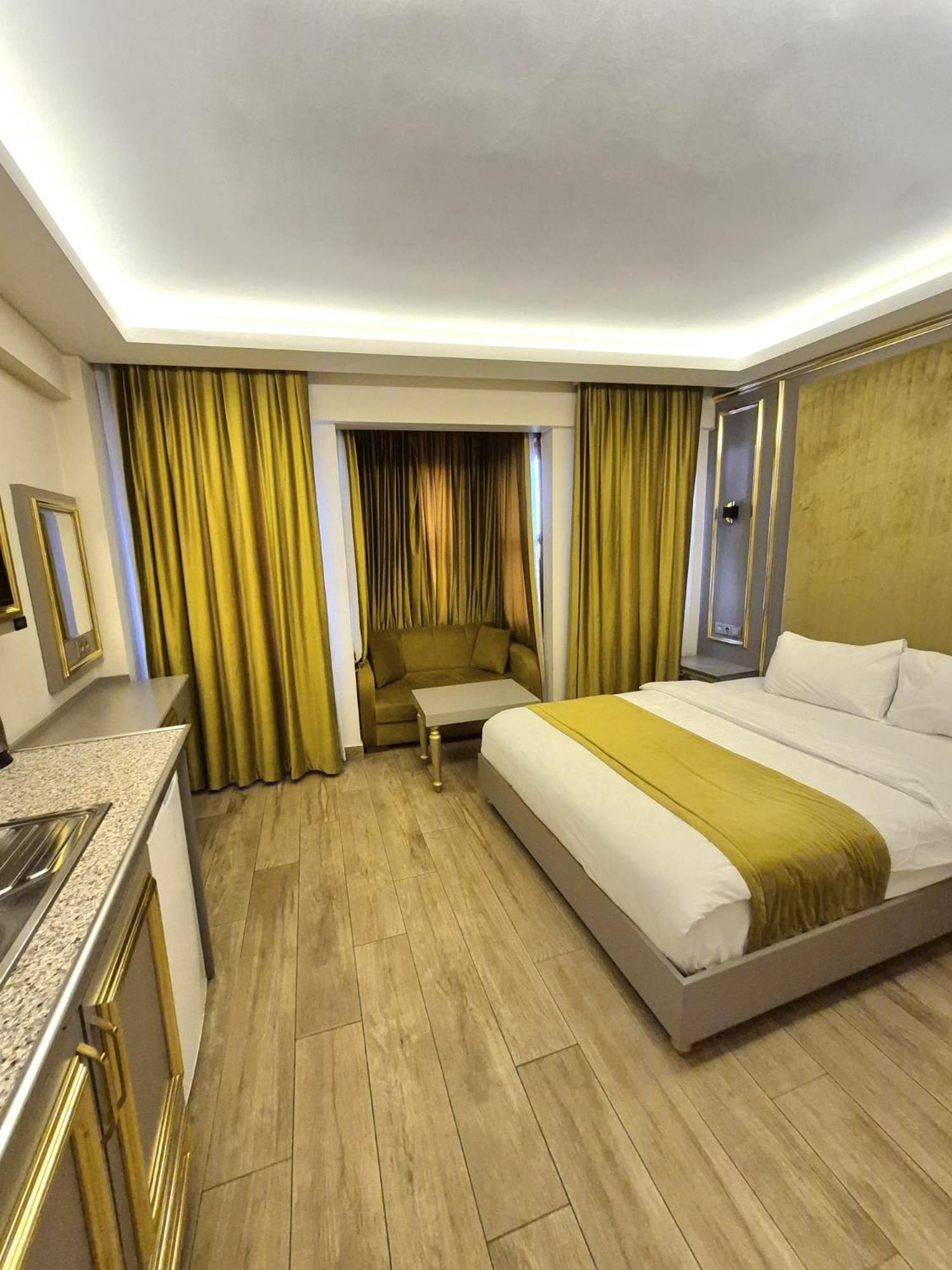 Taksim La Marino Apart Otel *