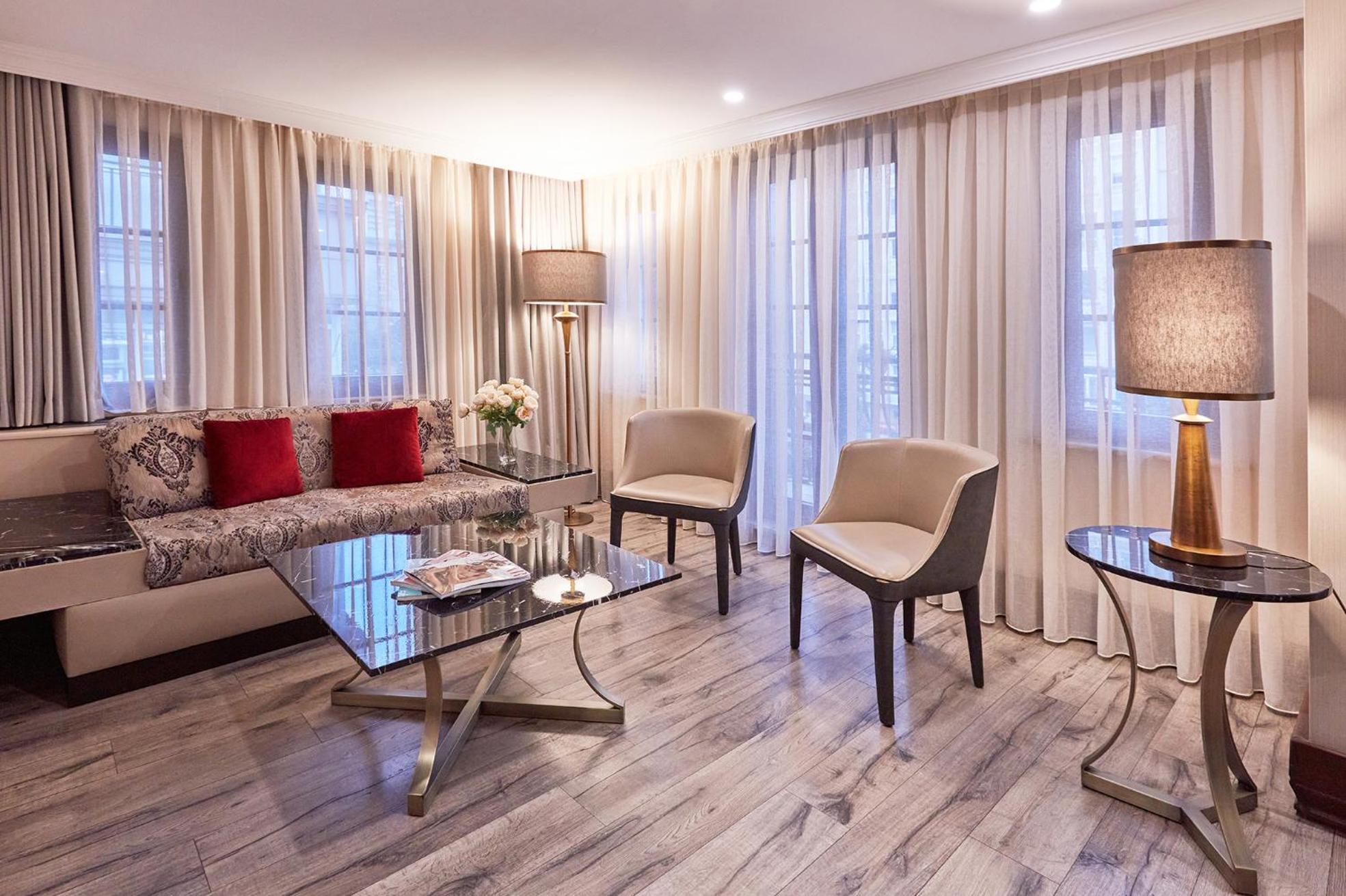 Hotel Taksim 4*