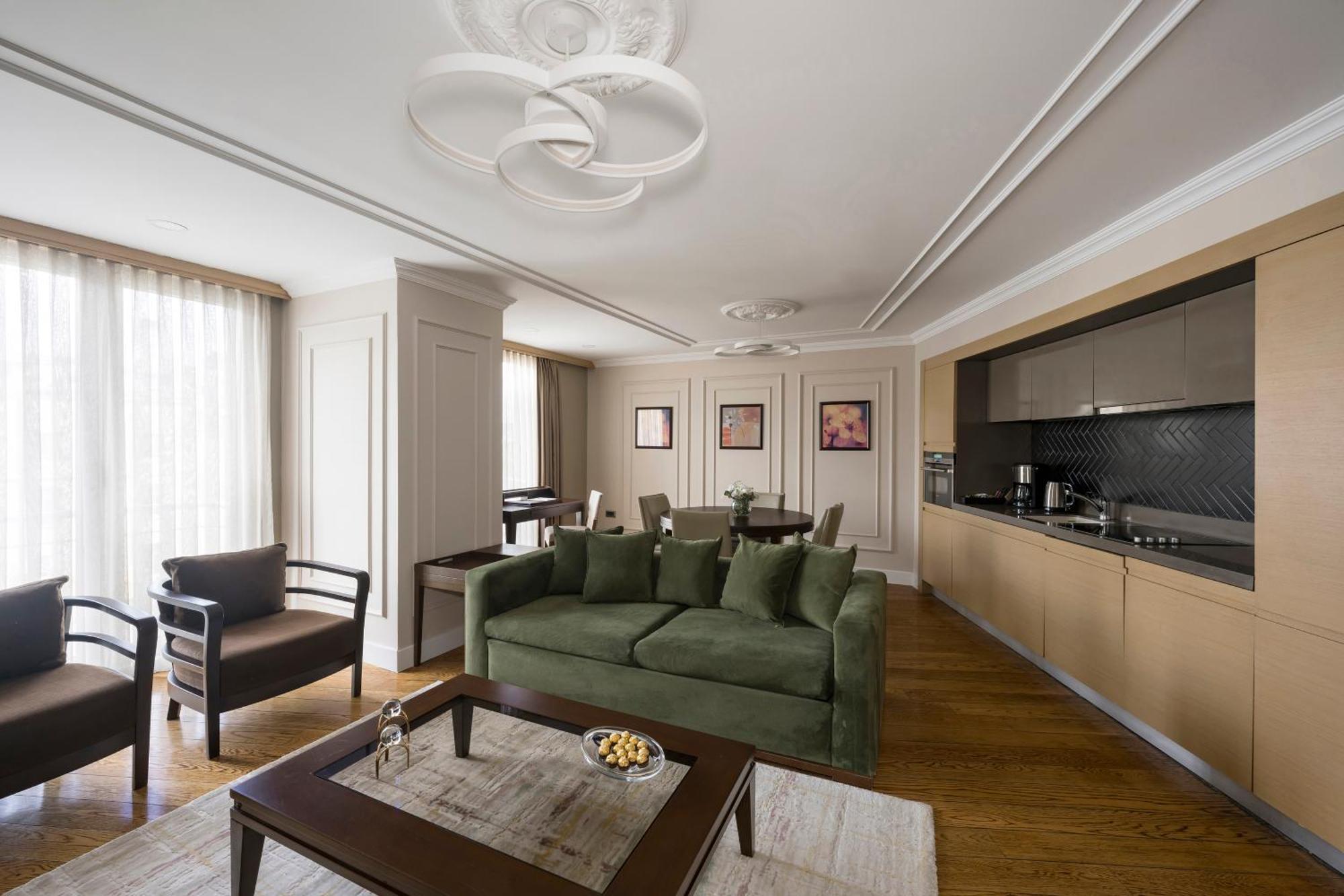 Continental Pera Hotel