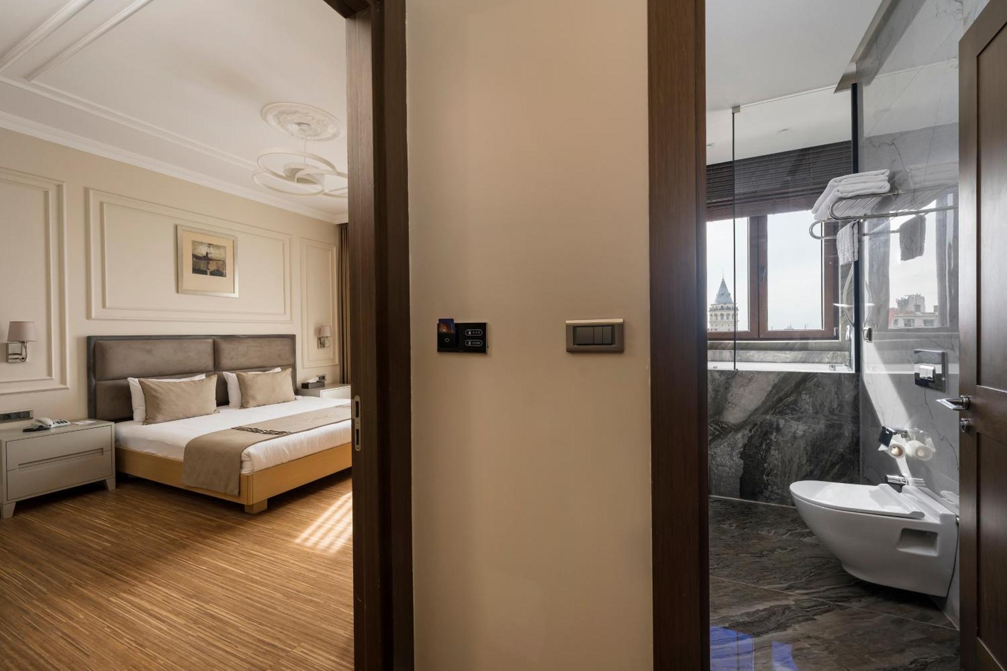Continental Pera 4*