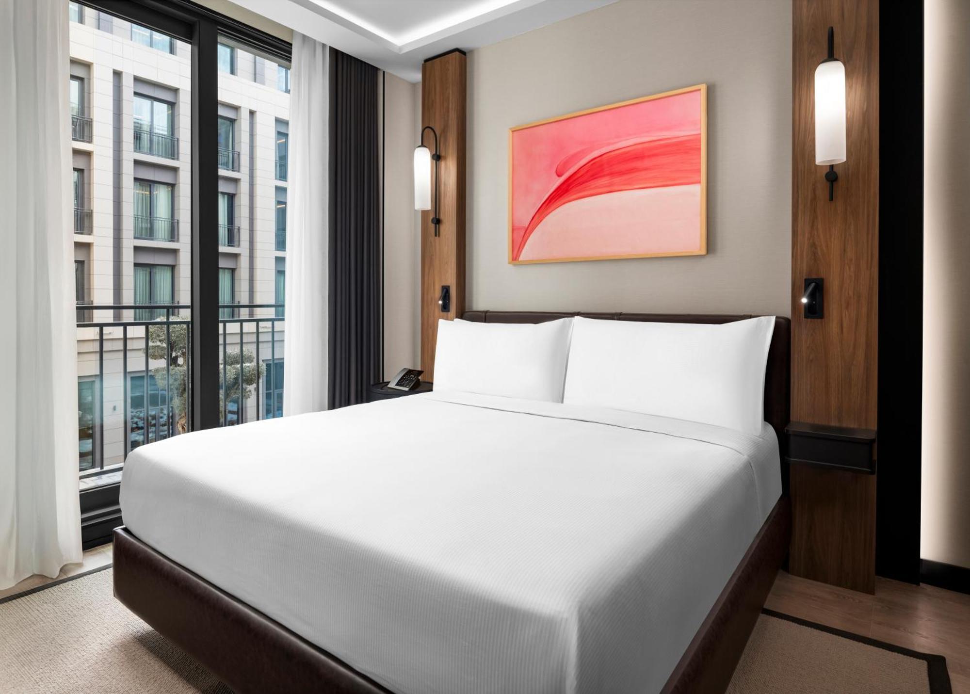 Altunizade Istanbul, Curio Collection By Hilton
