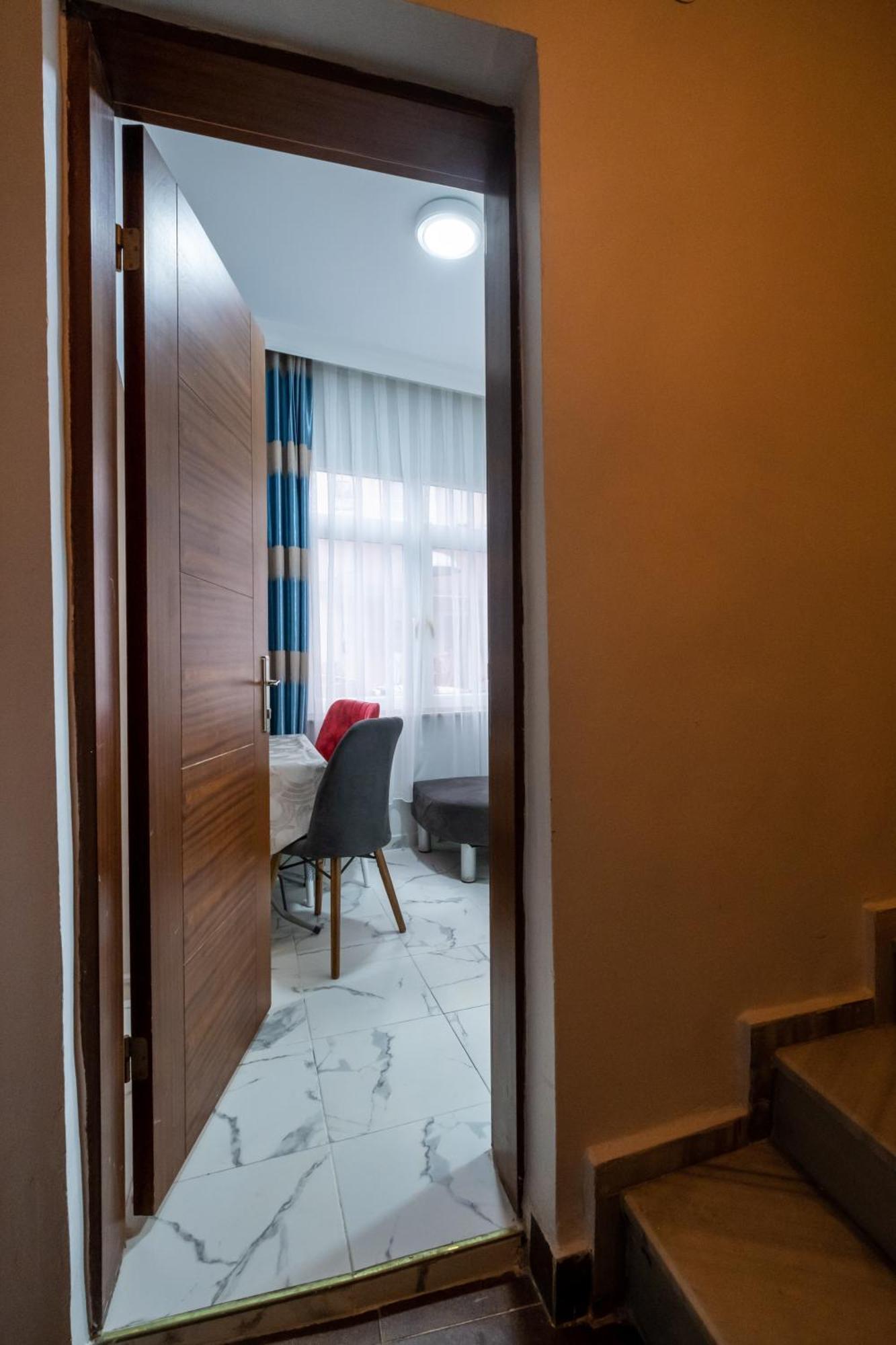 Aparthotel Taksim Corner *