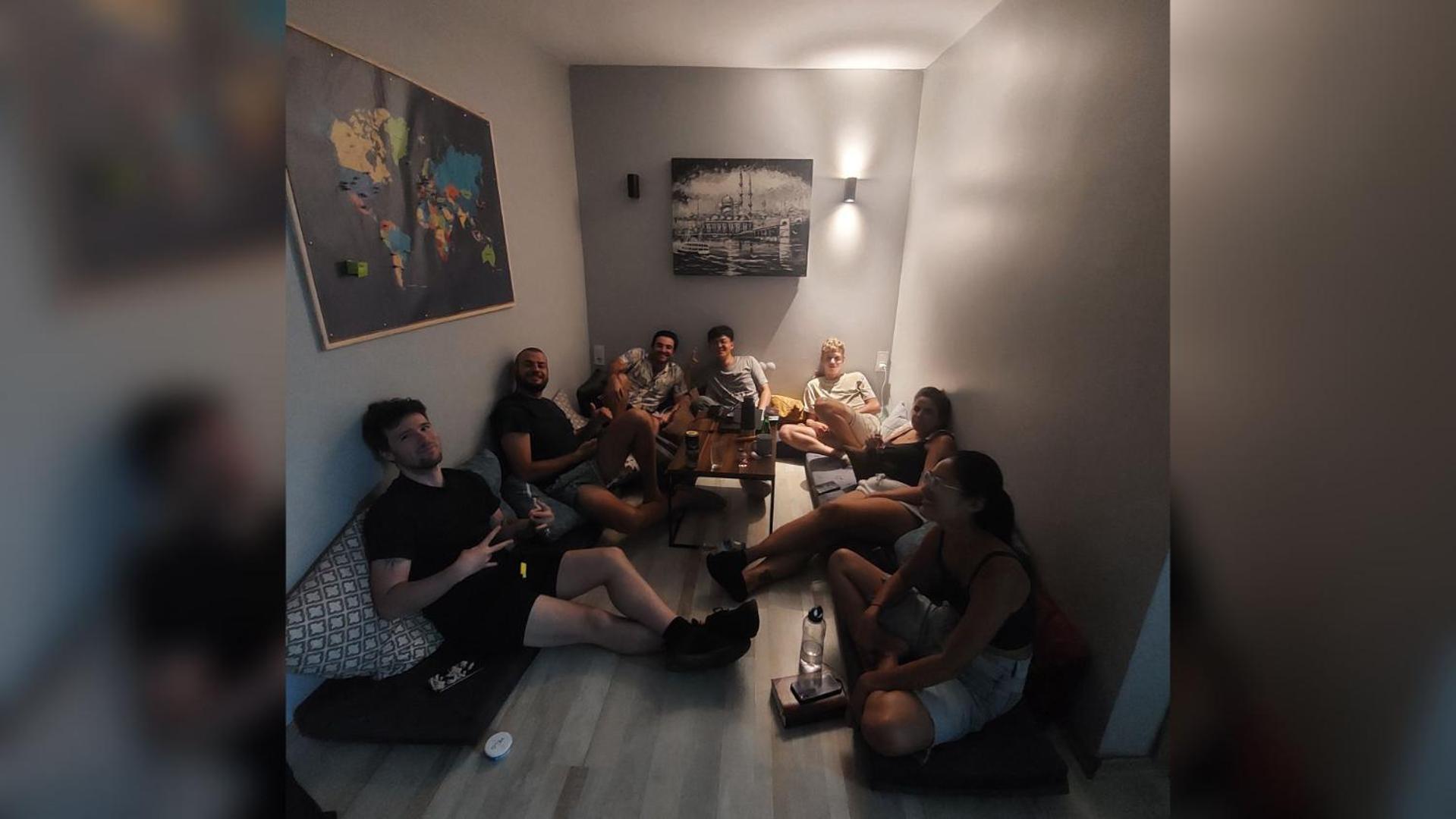 Hostel Moon