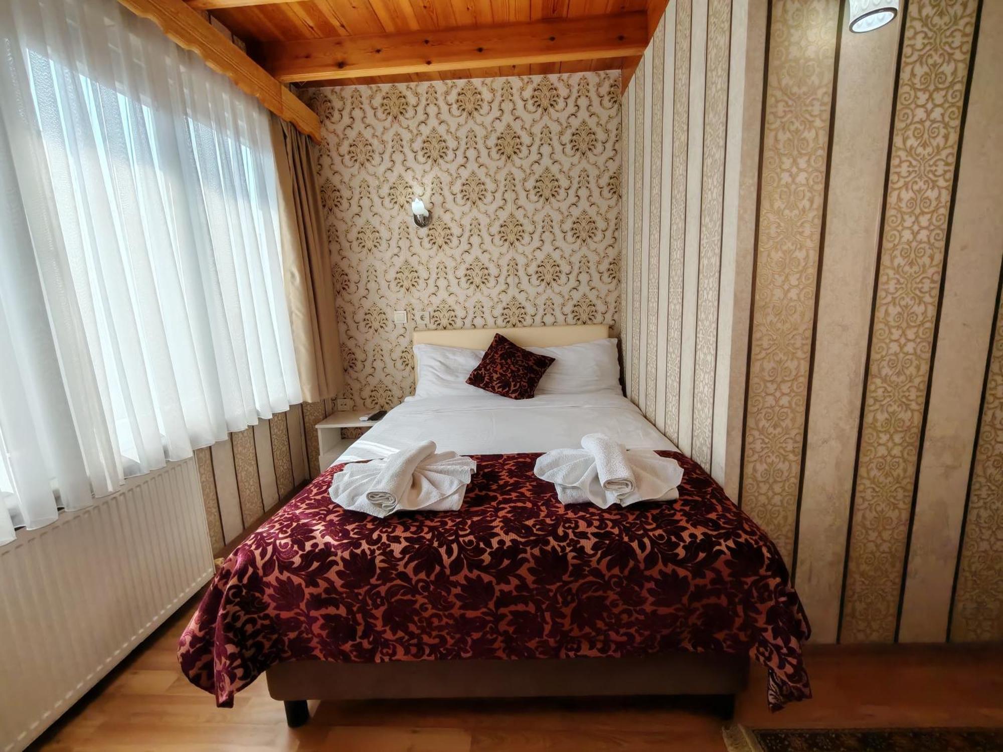 Sirkeci Emek Hotel 2*