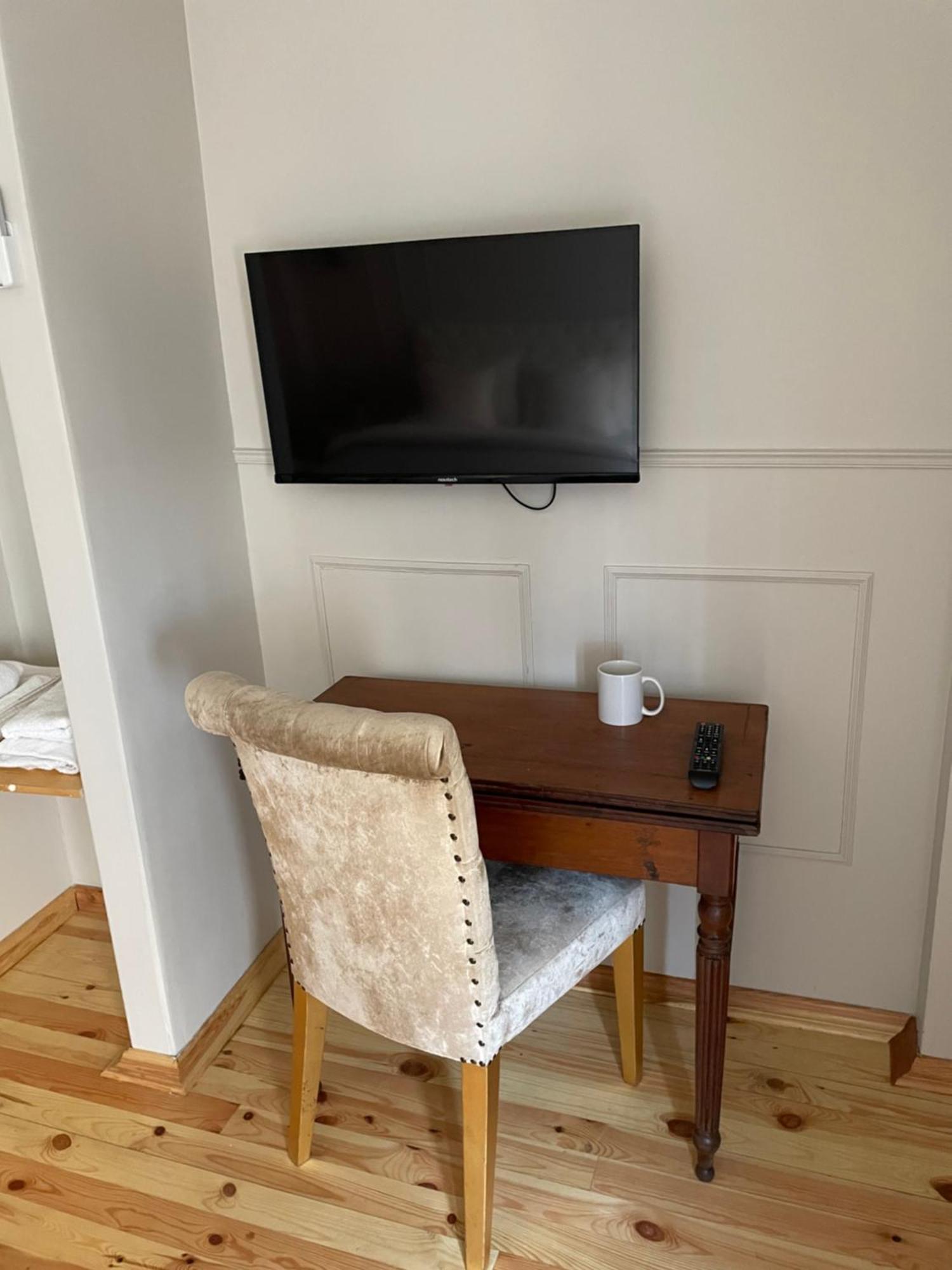 Apartment Balat Tarih Dokulu Pink 2 Istanbul