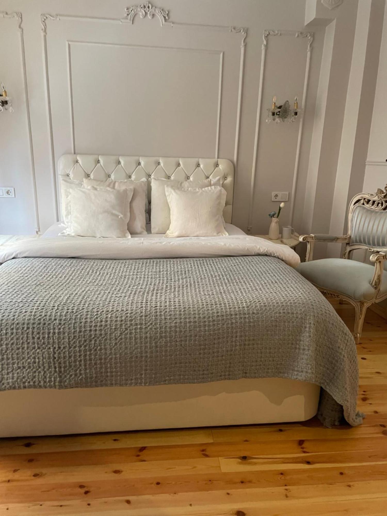 Apartment Balat Tarih Dokulu Pink 2 Istanbul