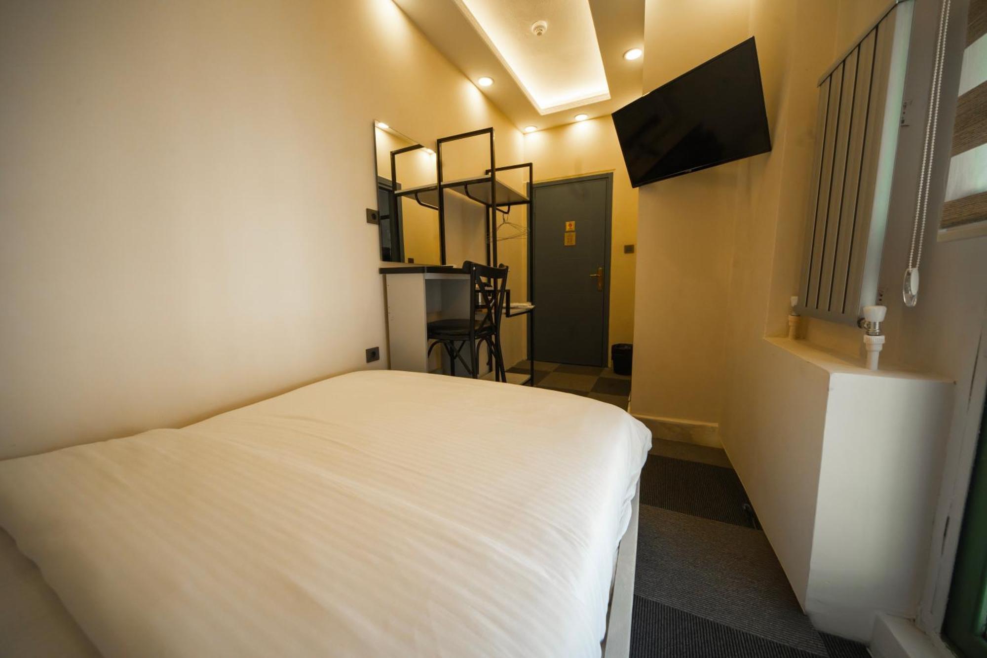 Grand Rafinn Boutique Hotel
