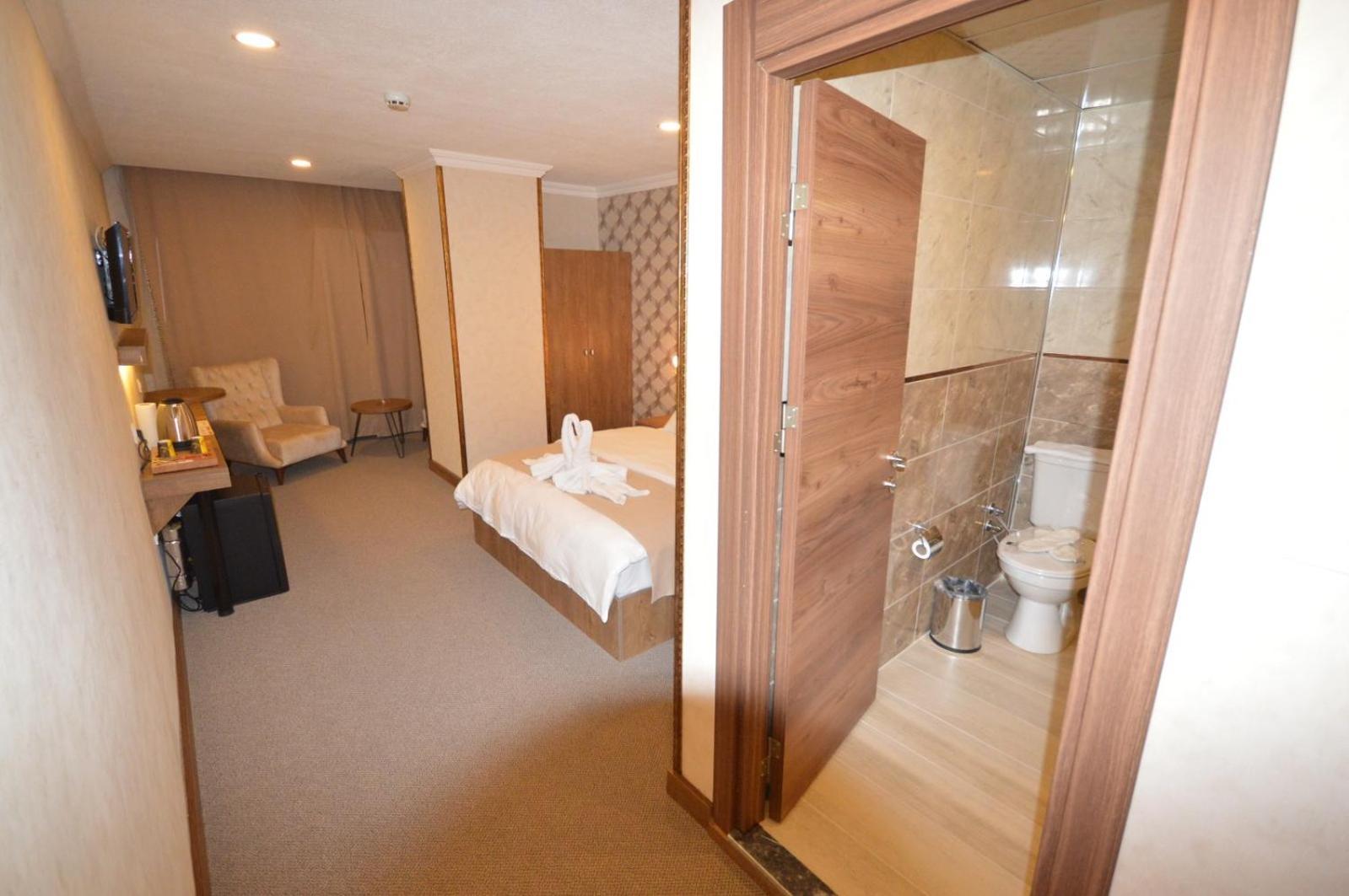 Arsısa Suıte Otel *
