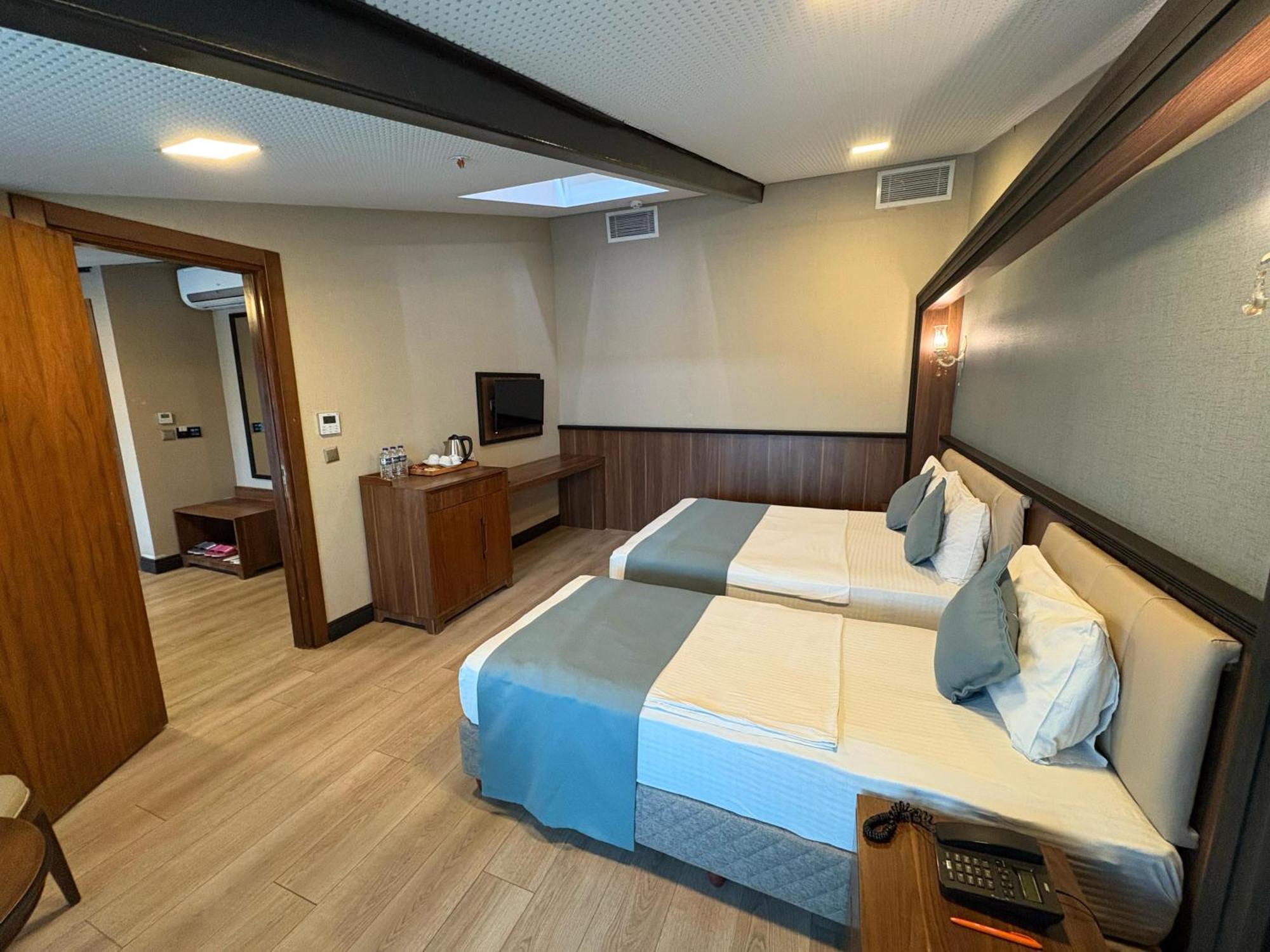 Hotel Valens Downtown 4*