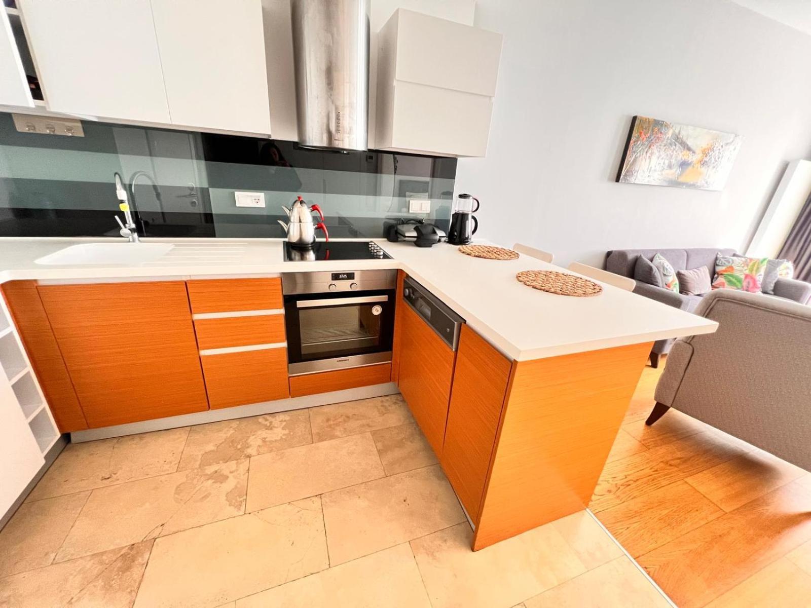 Divan - Guenesli Near Atakoey Metro Station Apartment Istanbul