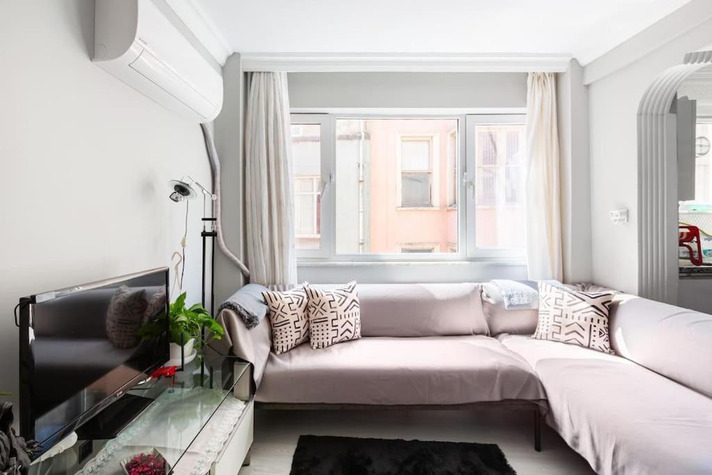 Practical And Cozy Flat Near Taksim Istikal Apartamento *