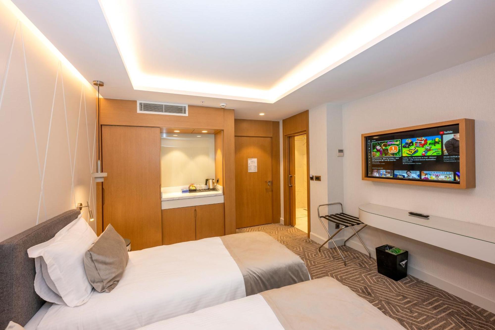 Baver Hotel 3*