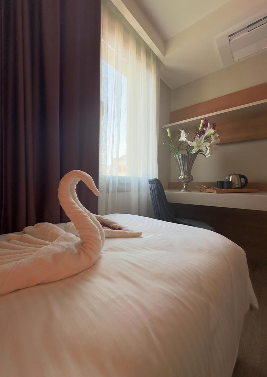 Hotel Frezya - Exclusively Woman