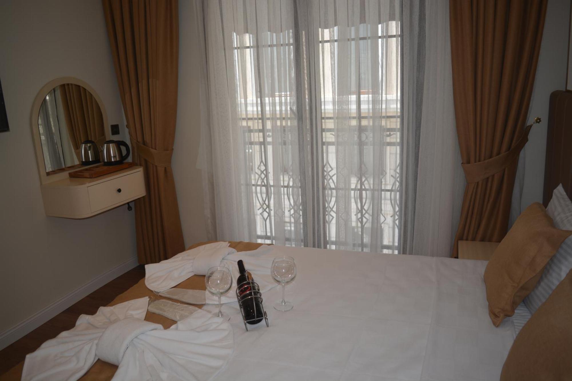 Garden Elisa Hotel *