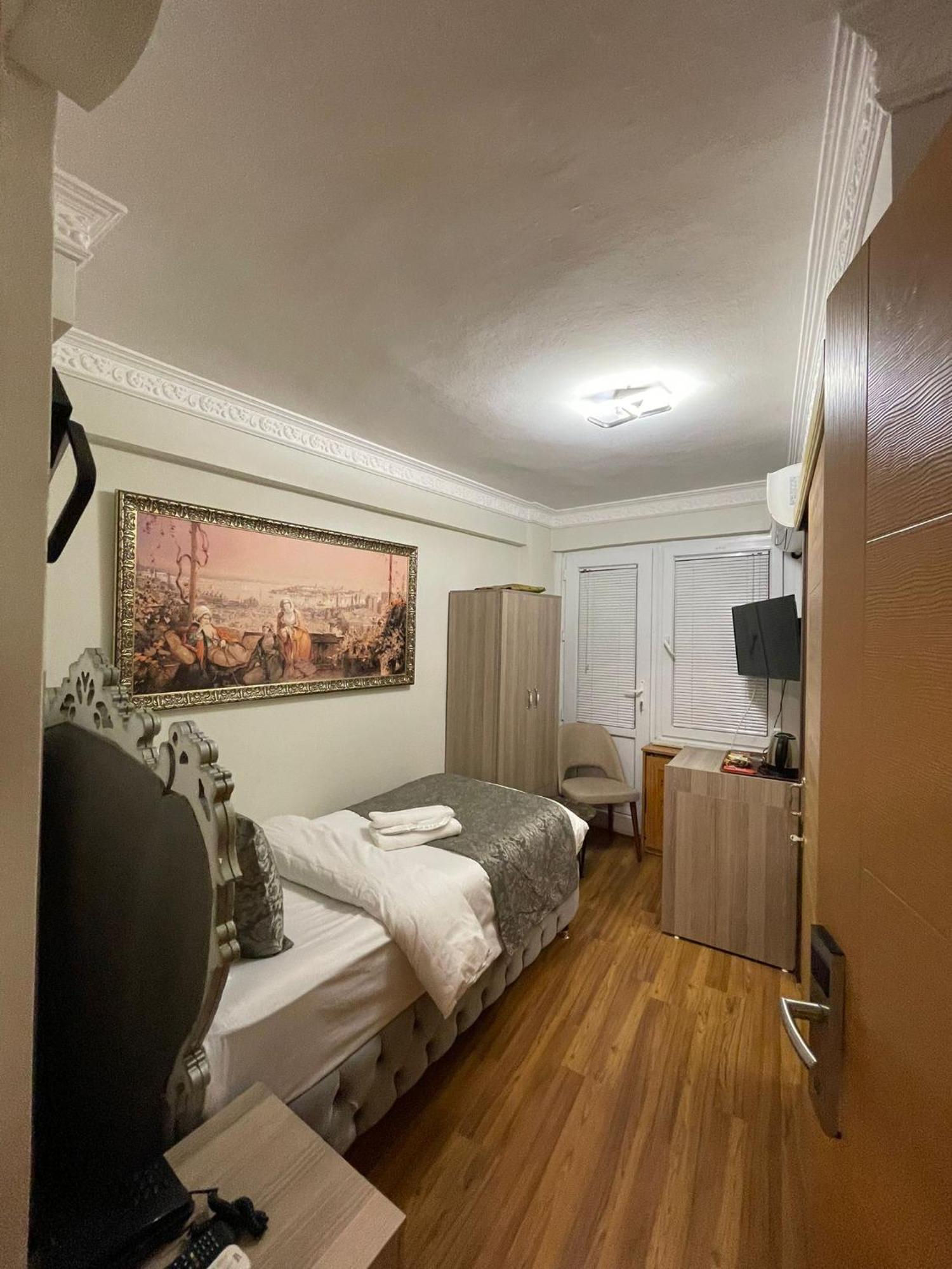 Kadikoey Eliana * Istanbul