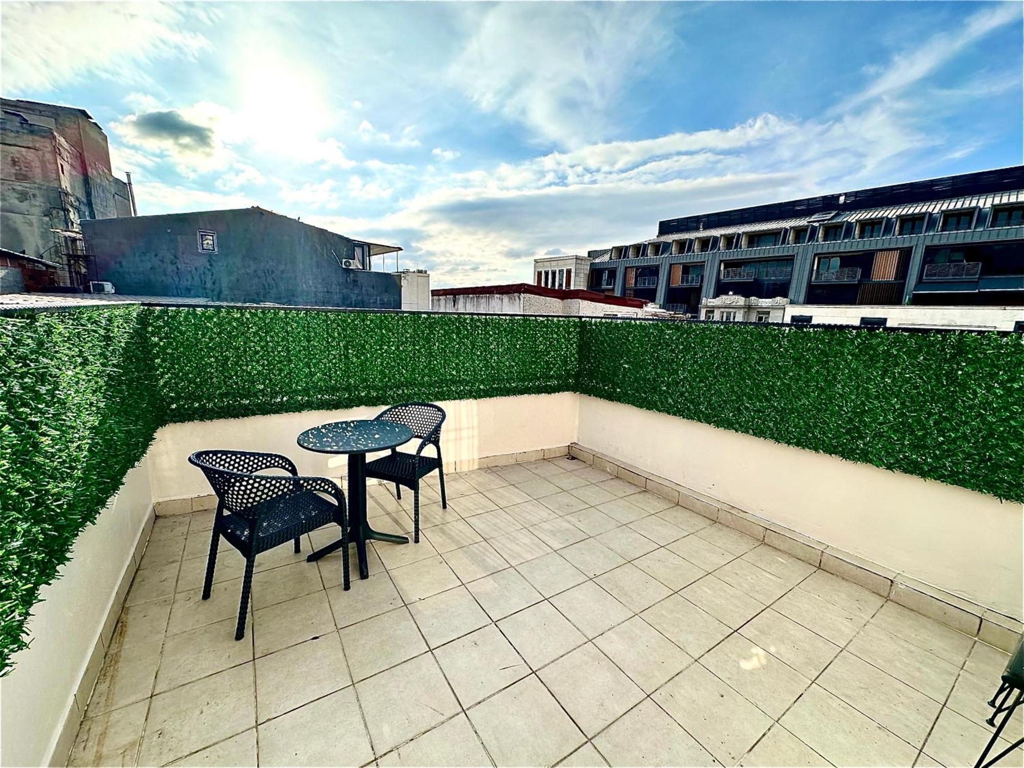 The Pera Vista & 1 One Facilities 3* Istanbul