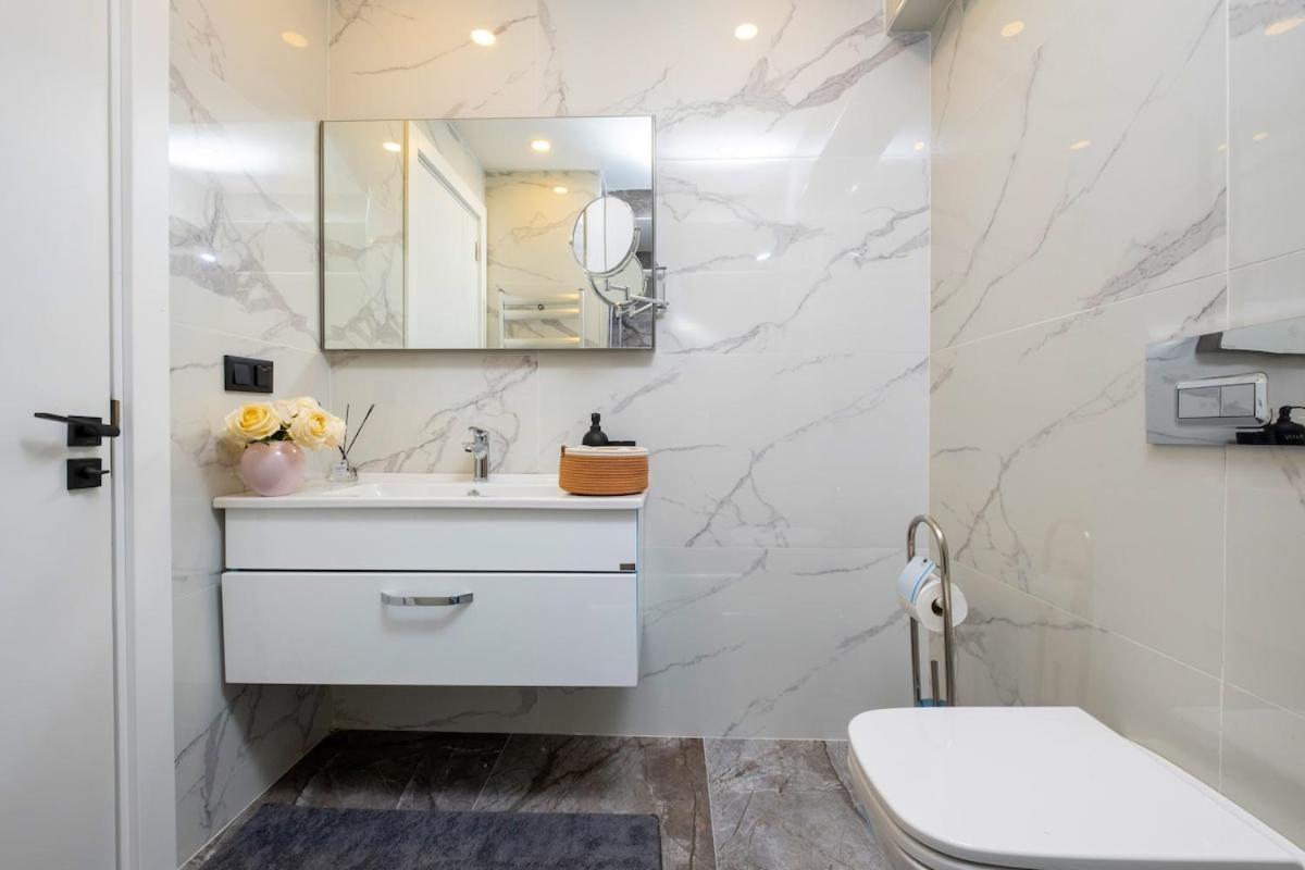 Bosphorus View With Two Bedrooms * Istanbul