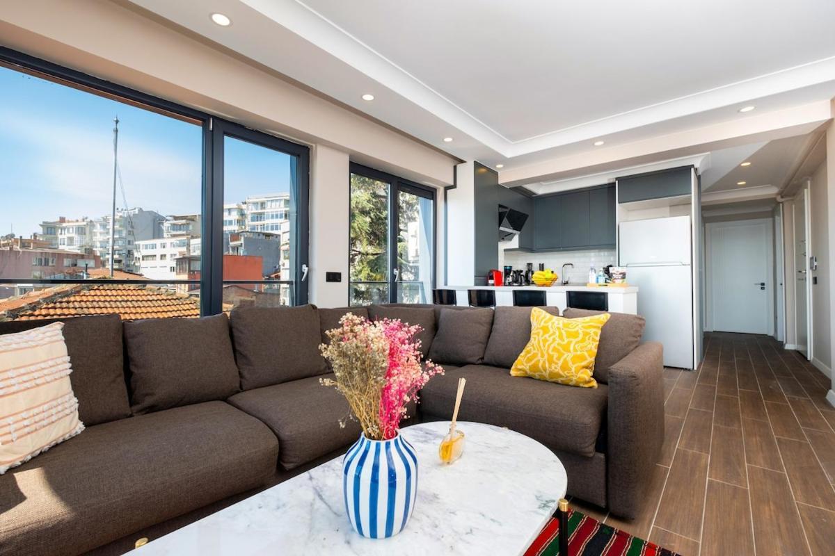 Bosphorus View With Two Bedrooms Apartment Istanbul