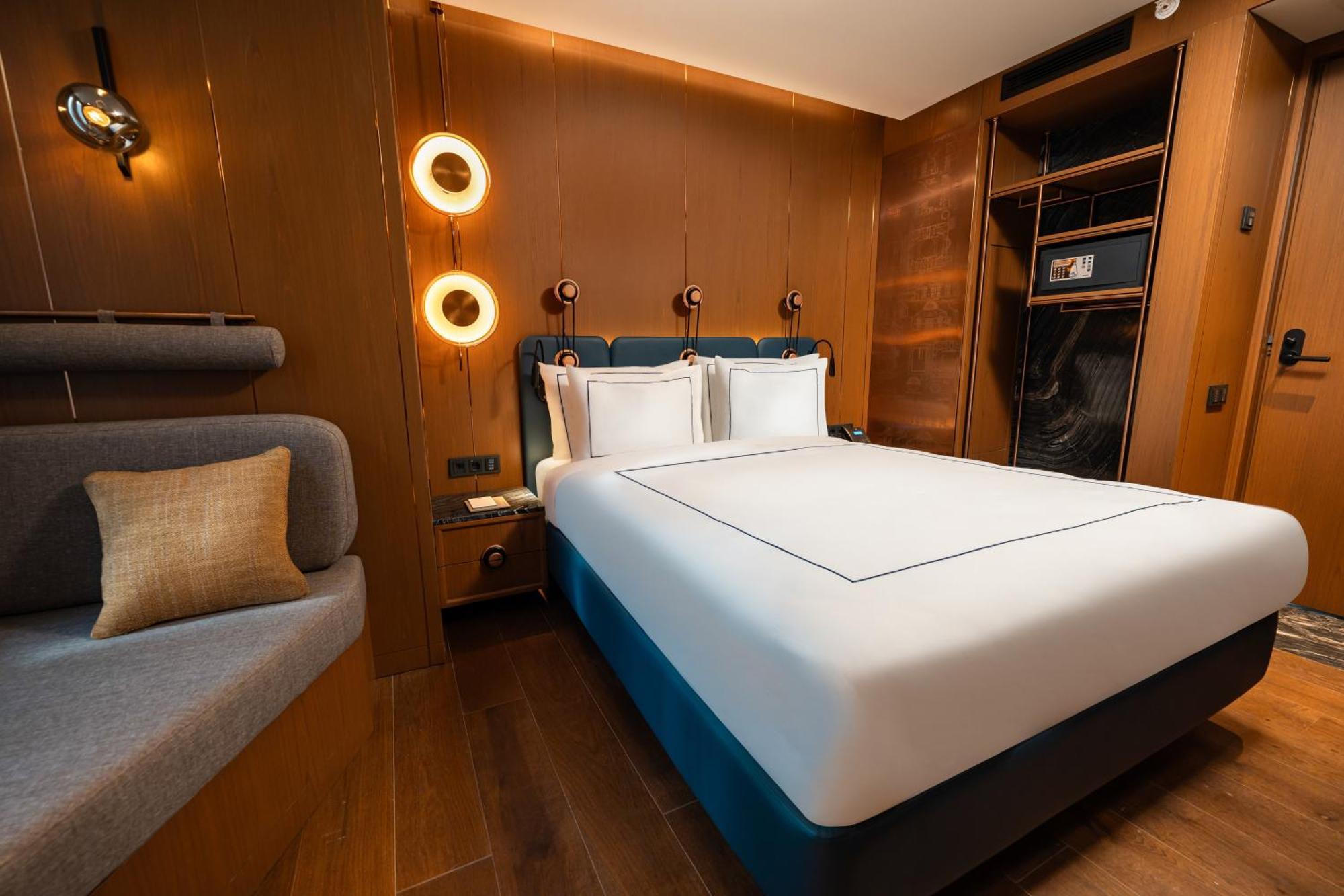 Hotel Sura Concept