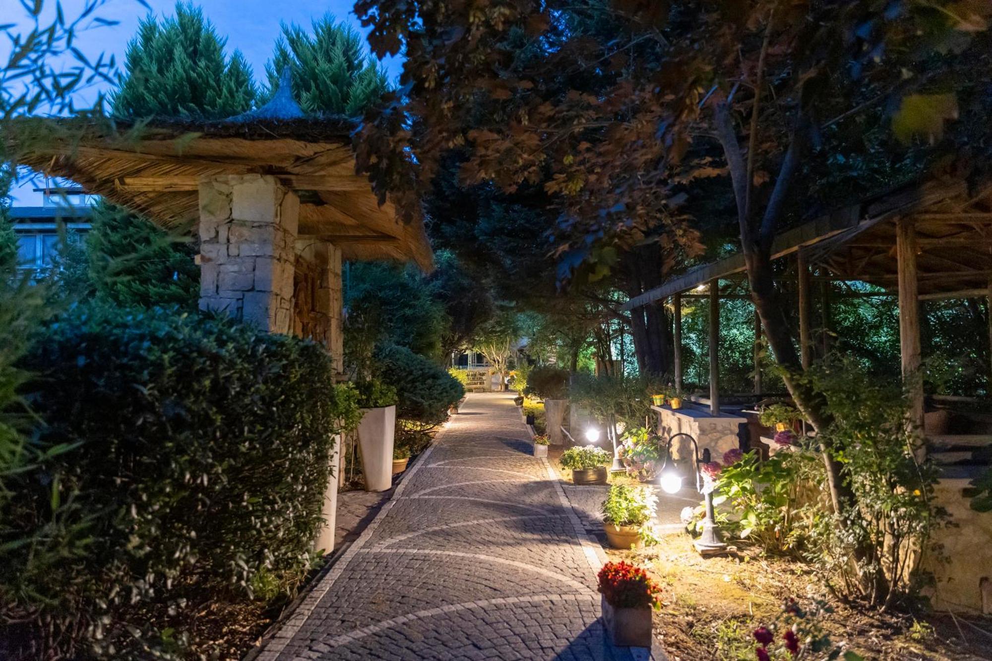 Elite World Village Polonezkoey 4* Istanbul