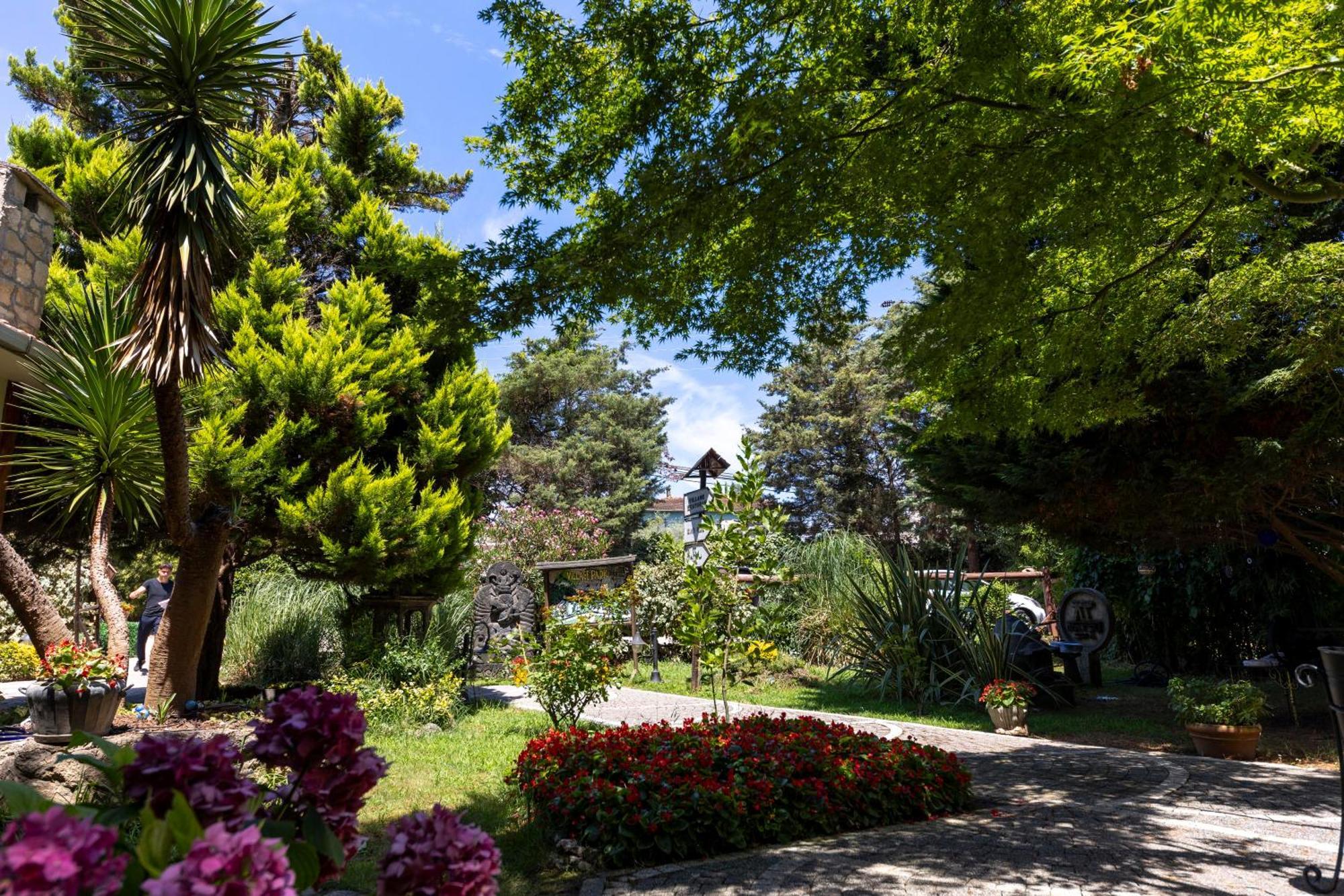 Elite World Village Polonezkoey Hotel 4*