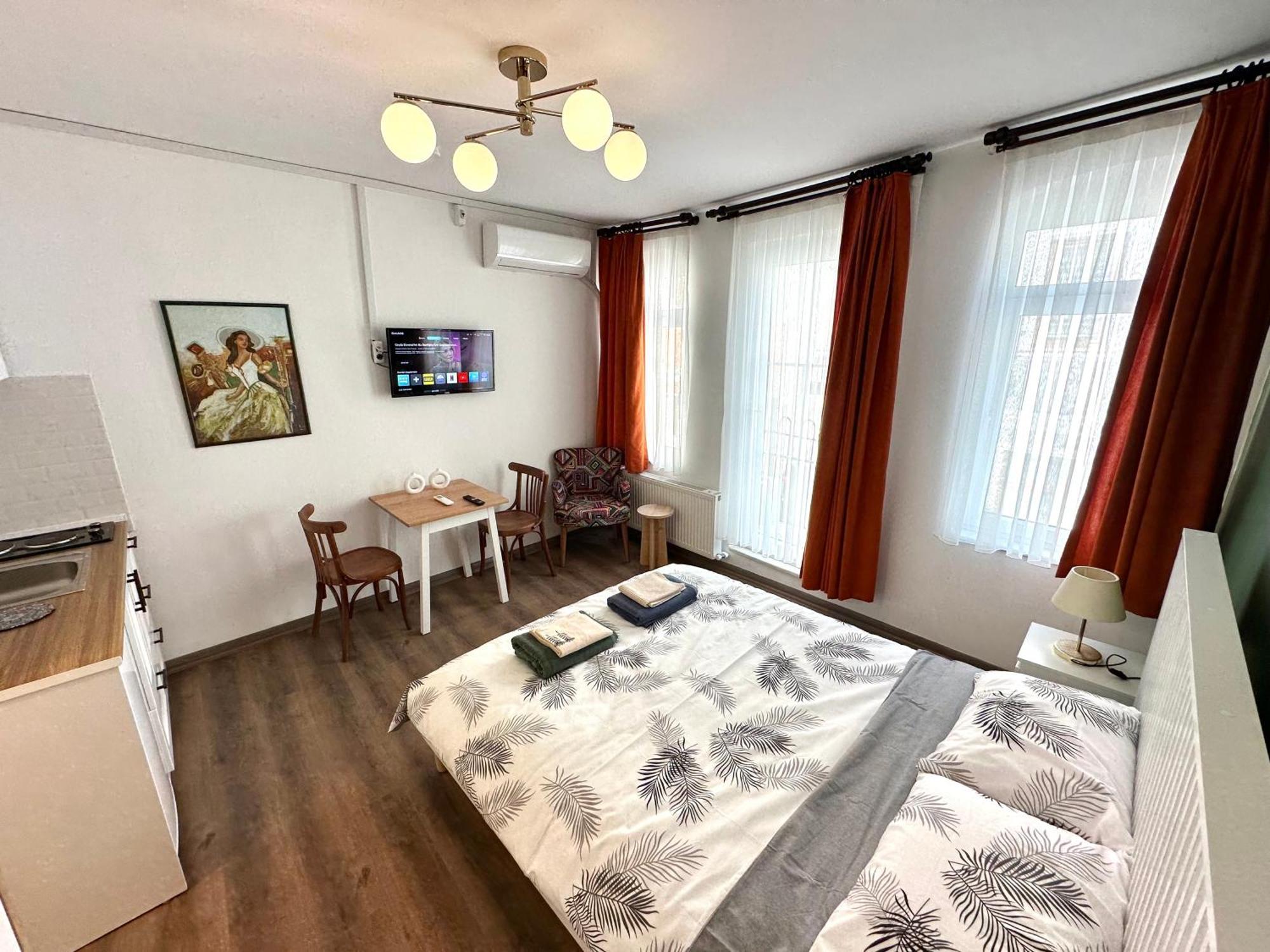 Yellowhouse 6 Apart Otel