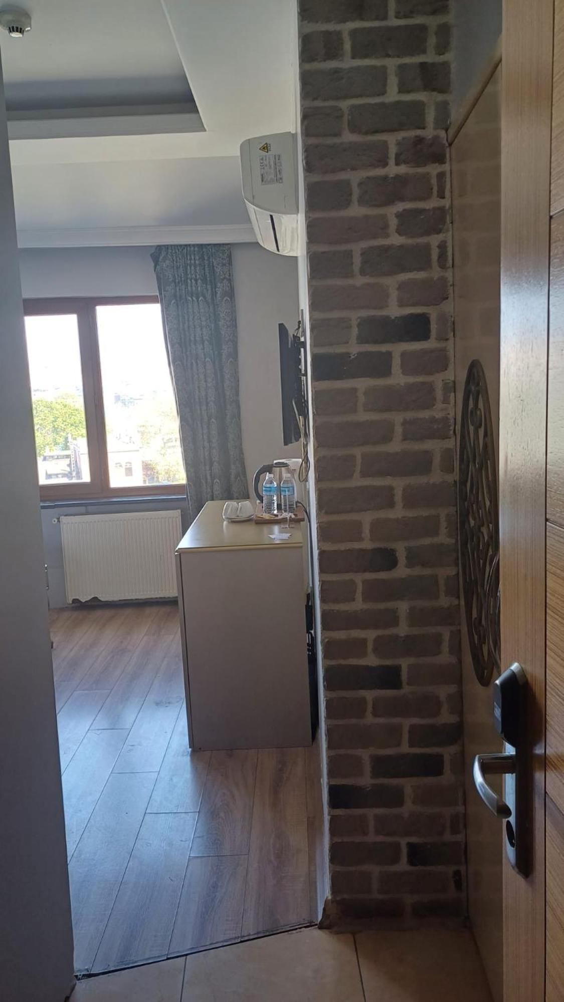 Ethnica Old Hotel 2*