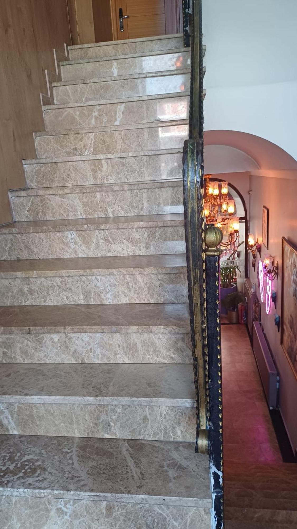 Ethnica Old Hotel