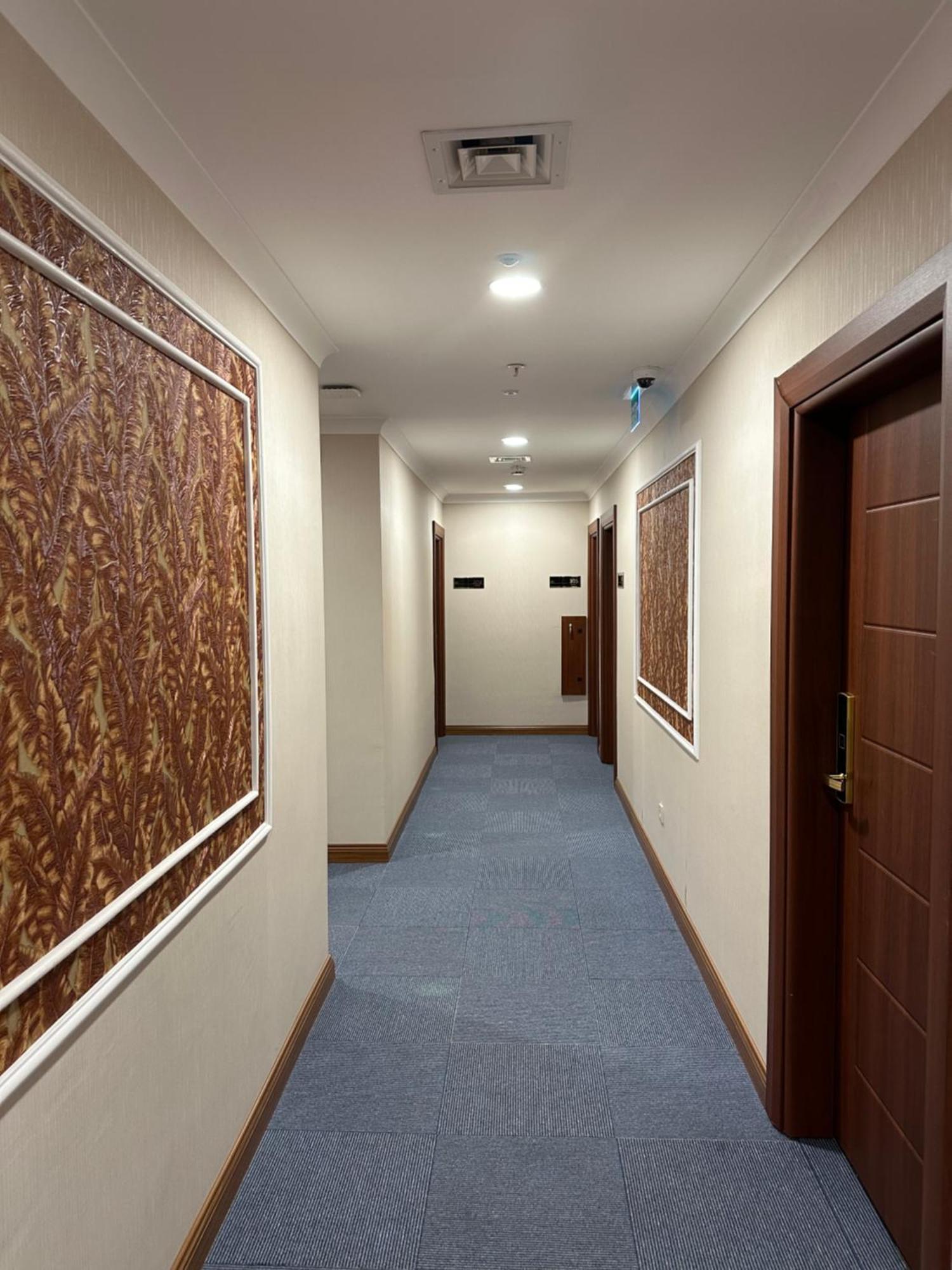 Hotel Midpoint