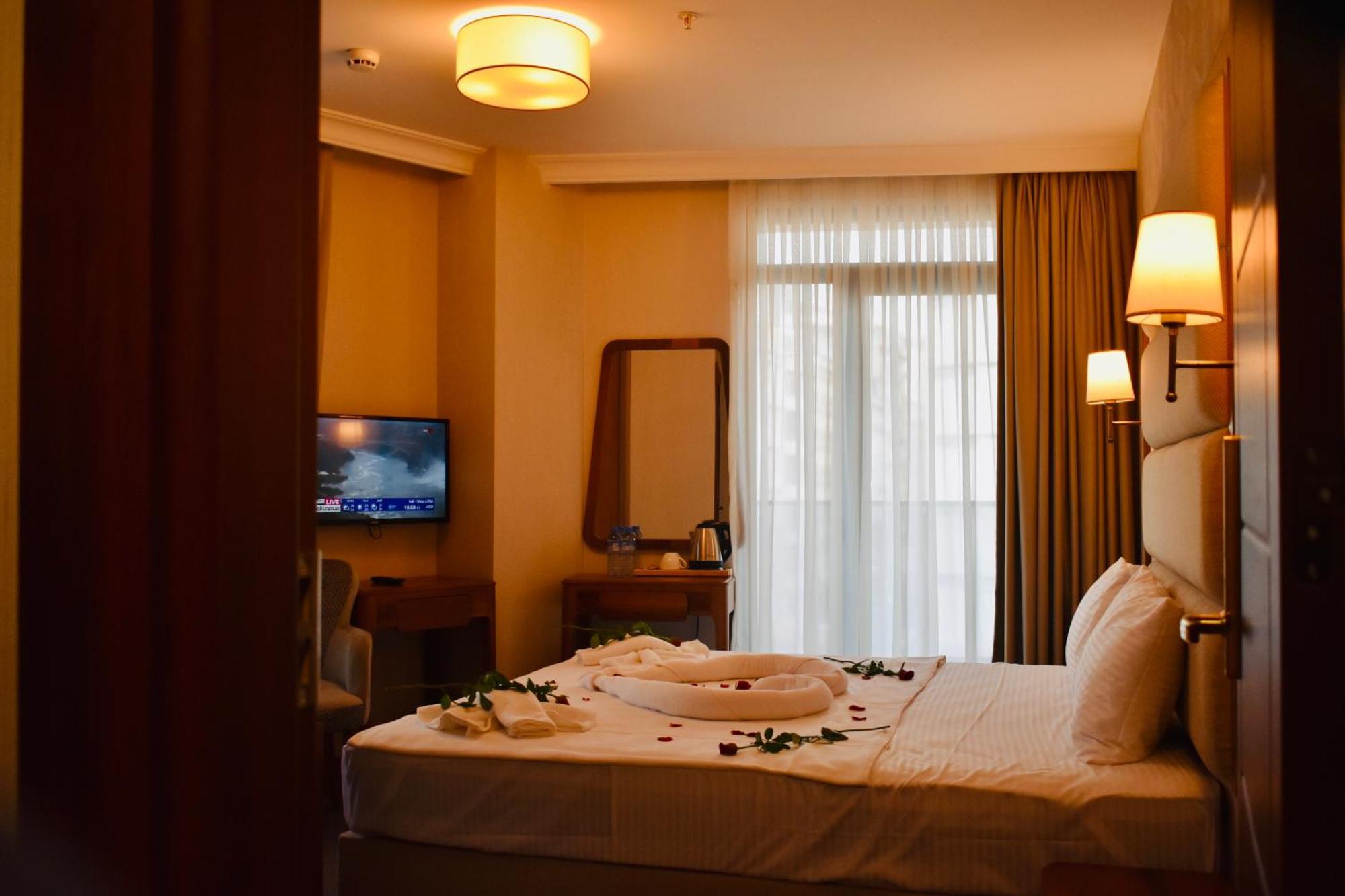 Hotel Midpoint 4*