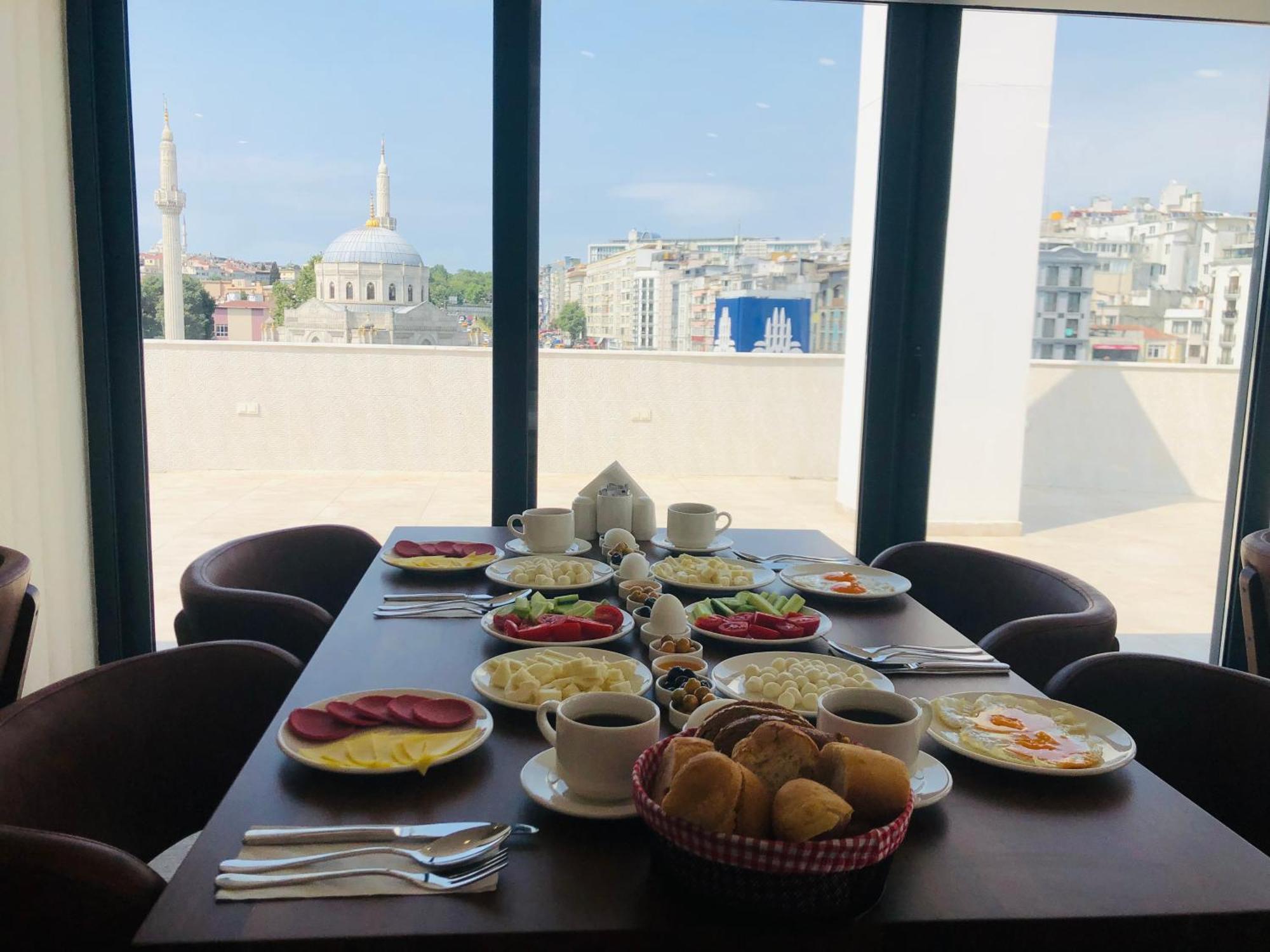 Midpoint 4* Istanbul