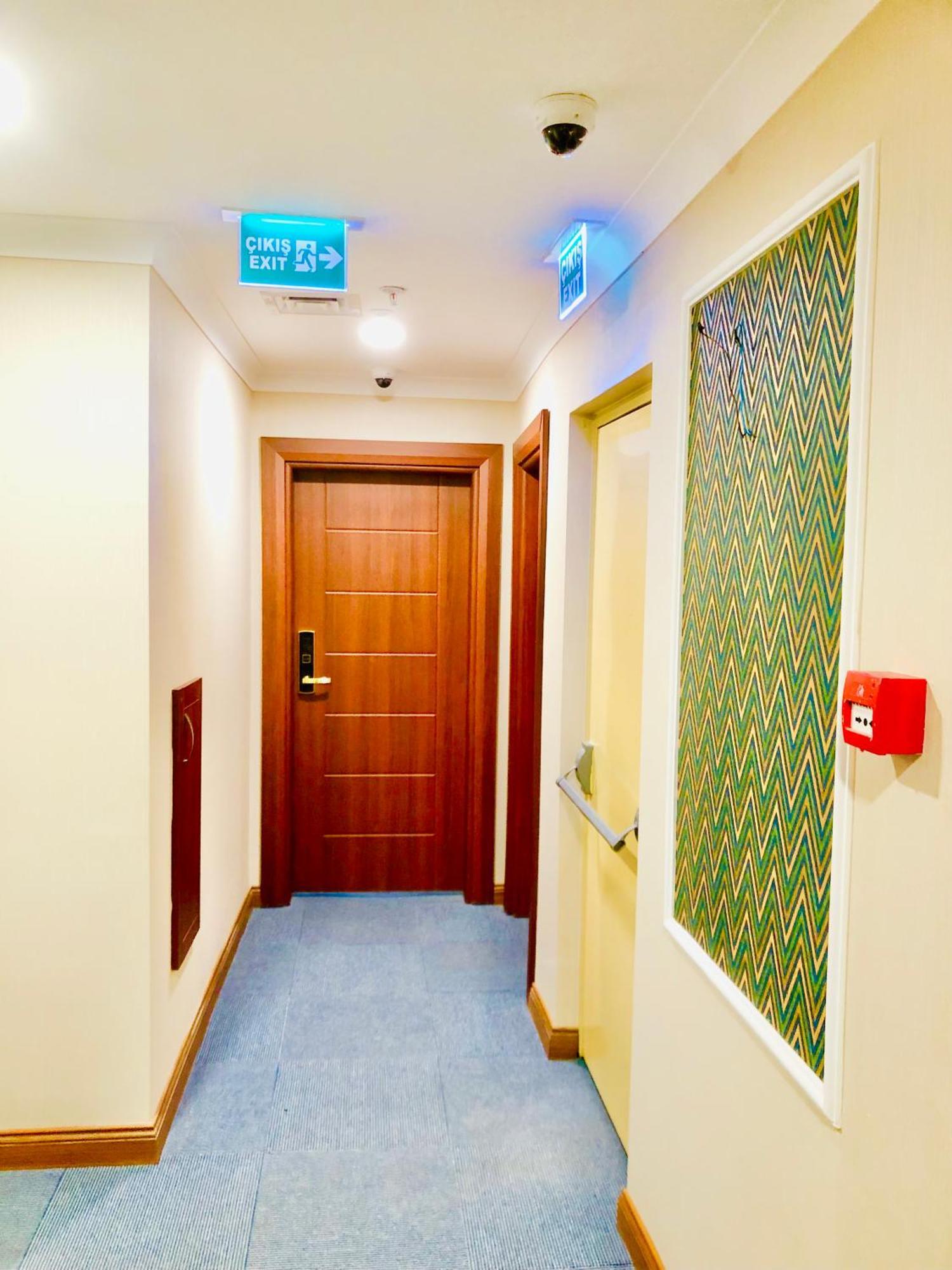 Hotel Midpoint