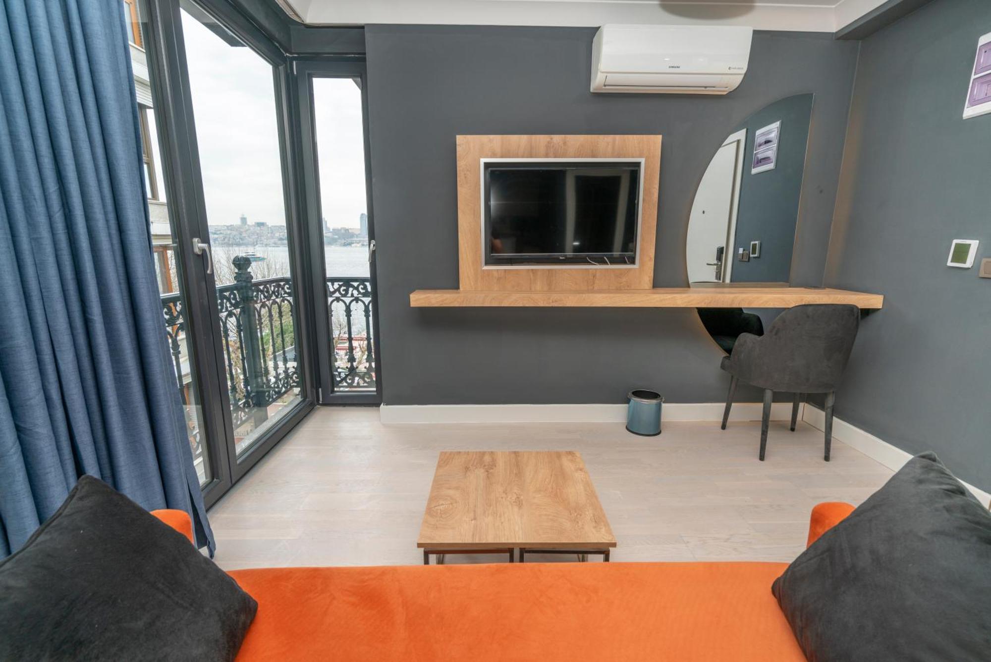 216 Bosphorus * Istanbul
