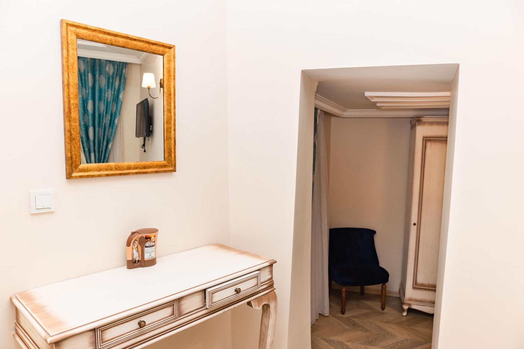 Mirapartotel Hotel *