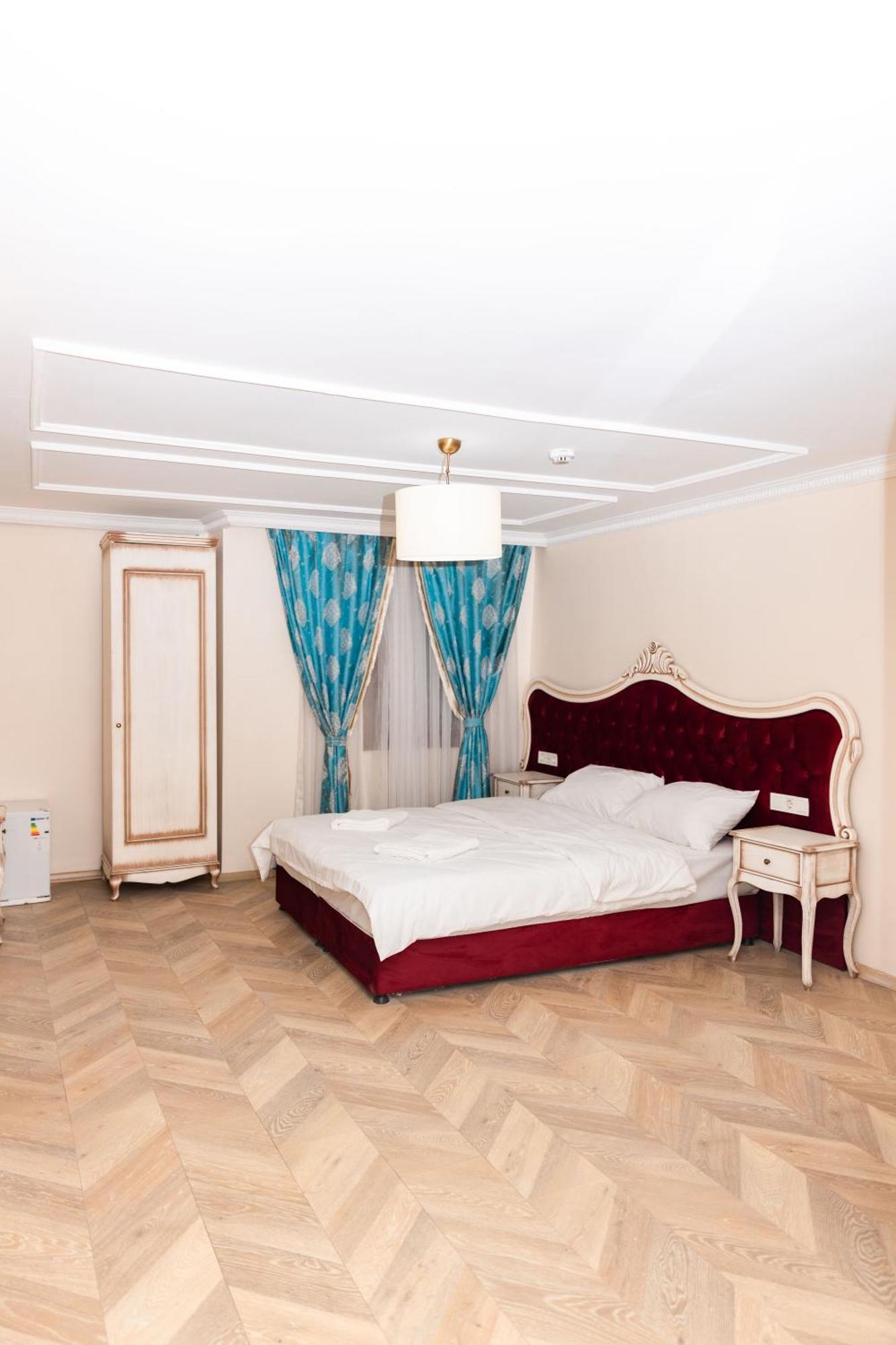 Mirapartotel Hotel *