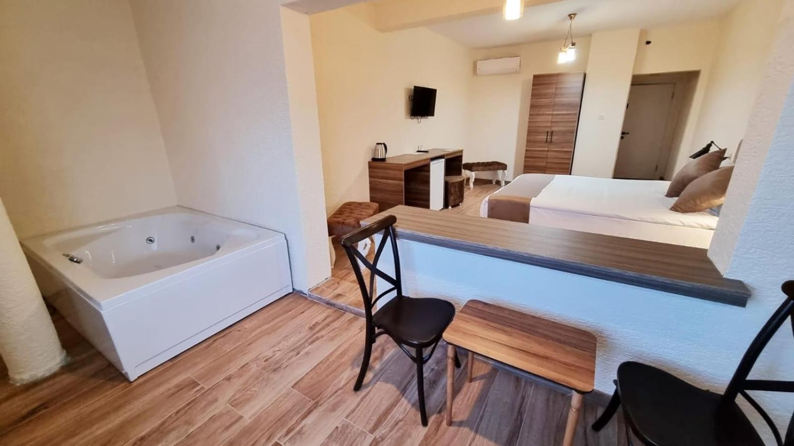 Hotel La Pearl *