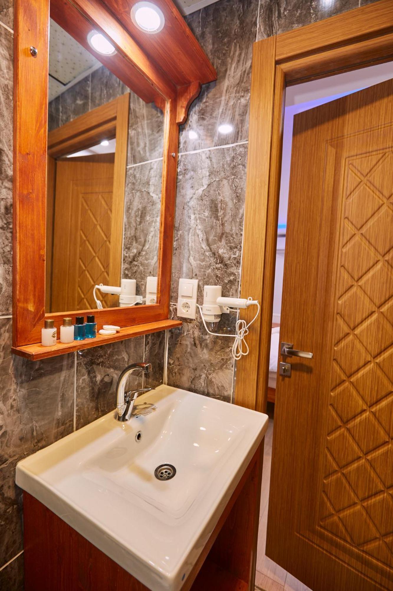 Hotel Sabina Near Grand Bazaar, Center